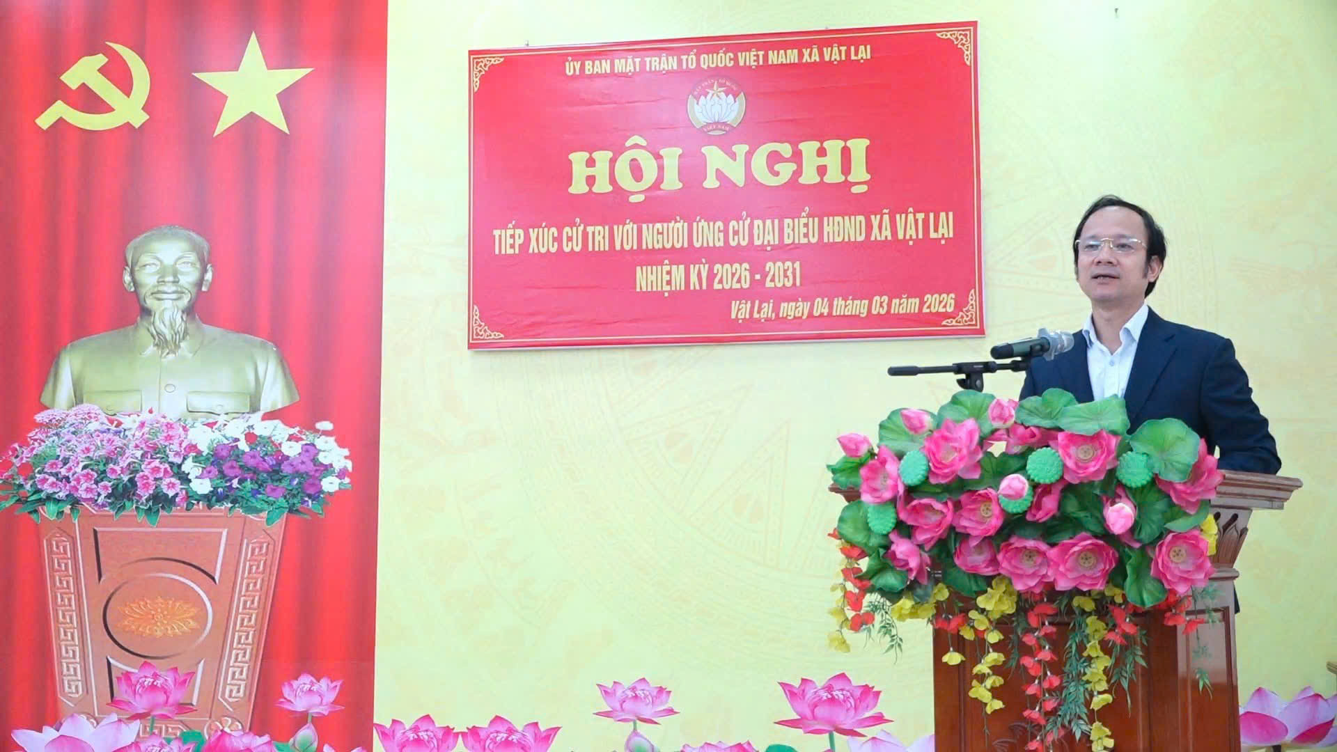 chu-tich-xa-vat-lai.jpg