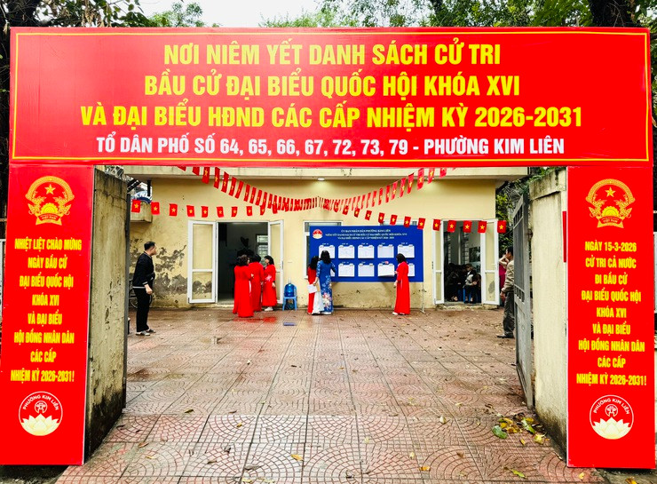 ao-dai-kl-z7566434729459f81e5fb5625a2b23e54cb6d8c4d79cc1-1772285875934149821053.jpg