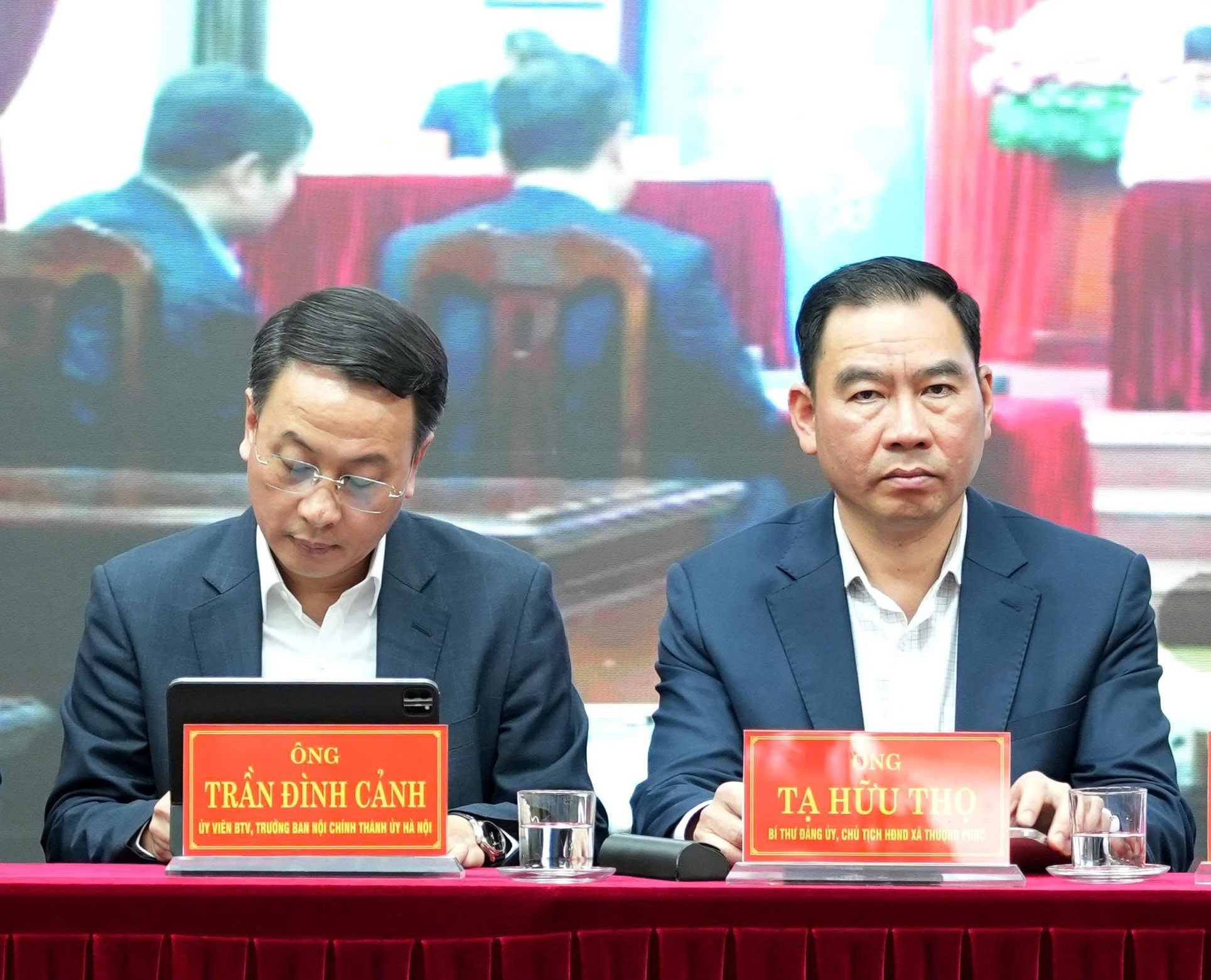 uvc-thuong-tin.jpg