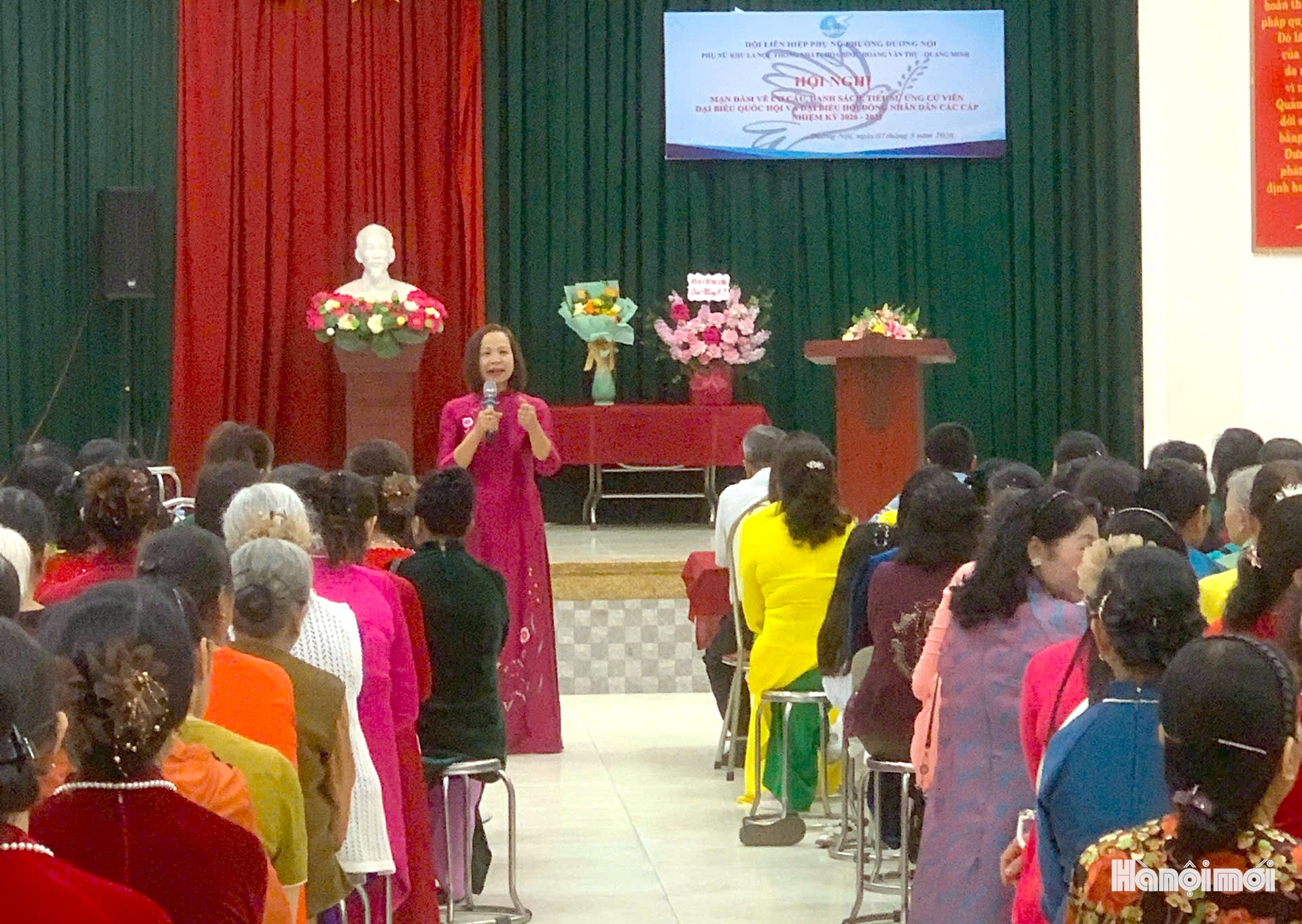 Hội LHPN phường Dương Nội tổ chức mạn đàm về cơ cấu, danh sách, tiểu sử ứng cử viên đại biểu Quốc hội và Hội đồng nhân dân các cấp nhiệm kỳ 2026 - 2031.