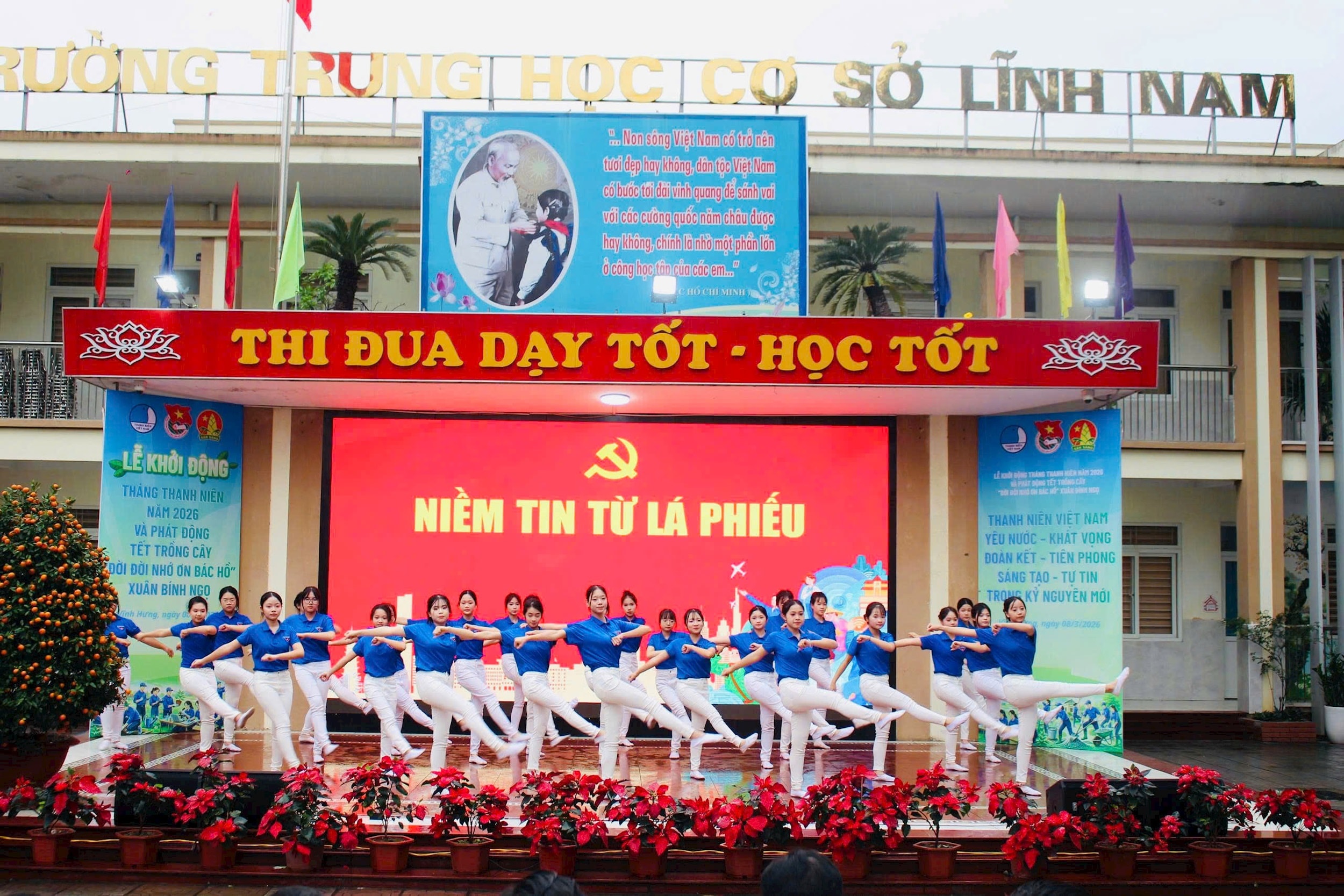 Tiết mục văn nghệ tại buổi lễ