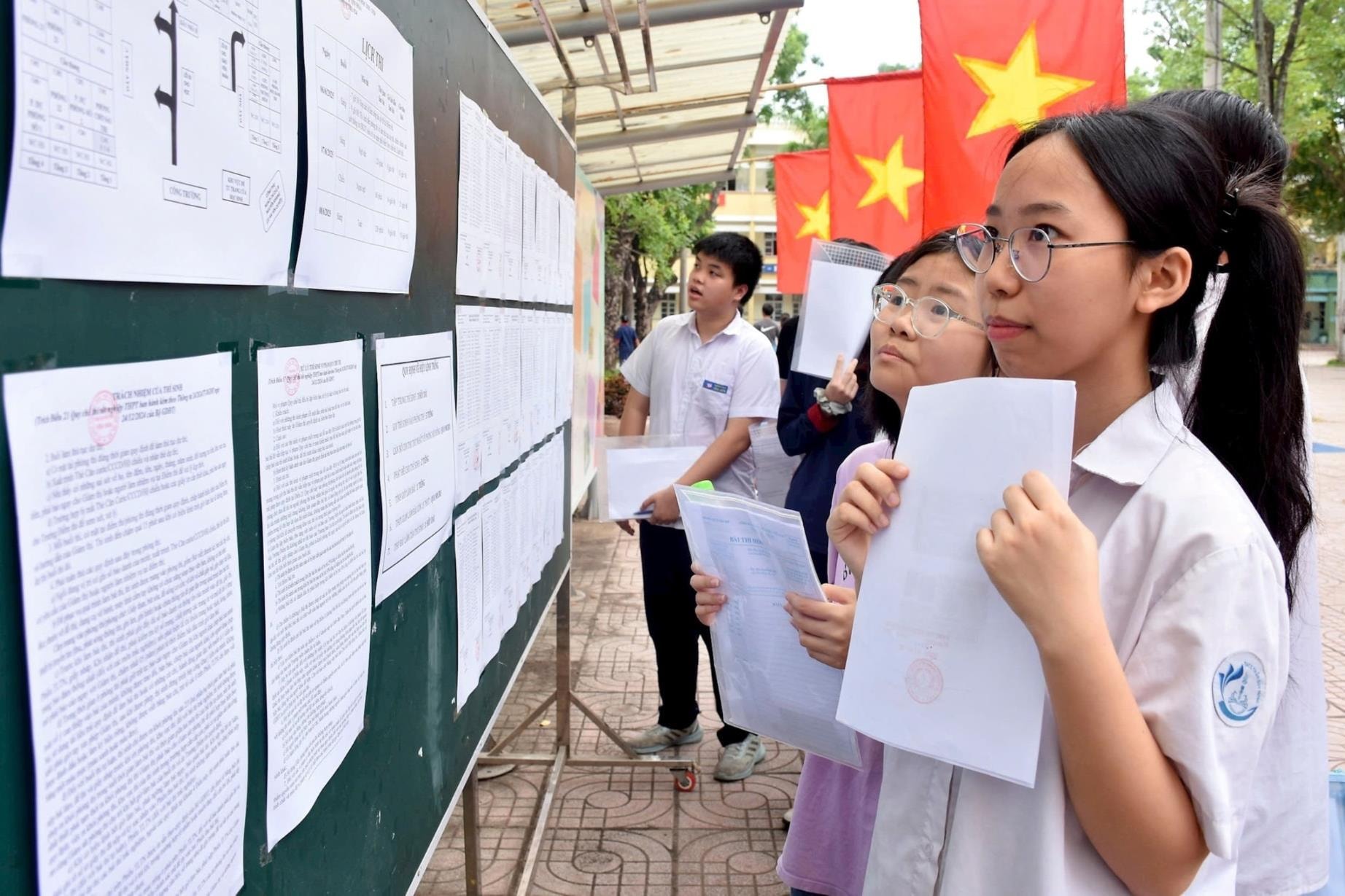 [Podcast] Điểm tin tuần từ ngày 2 đến 8-3-2026: Chấn chỉnh “sức nóng” tuyển sinh lớp 10 và chủ động ứng phó biến động toàn cầu