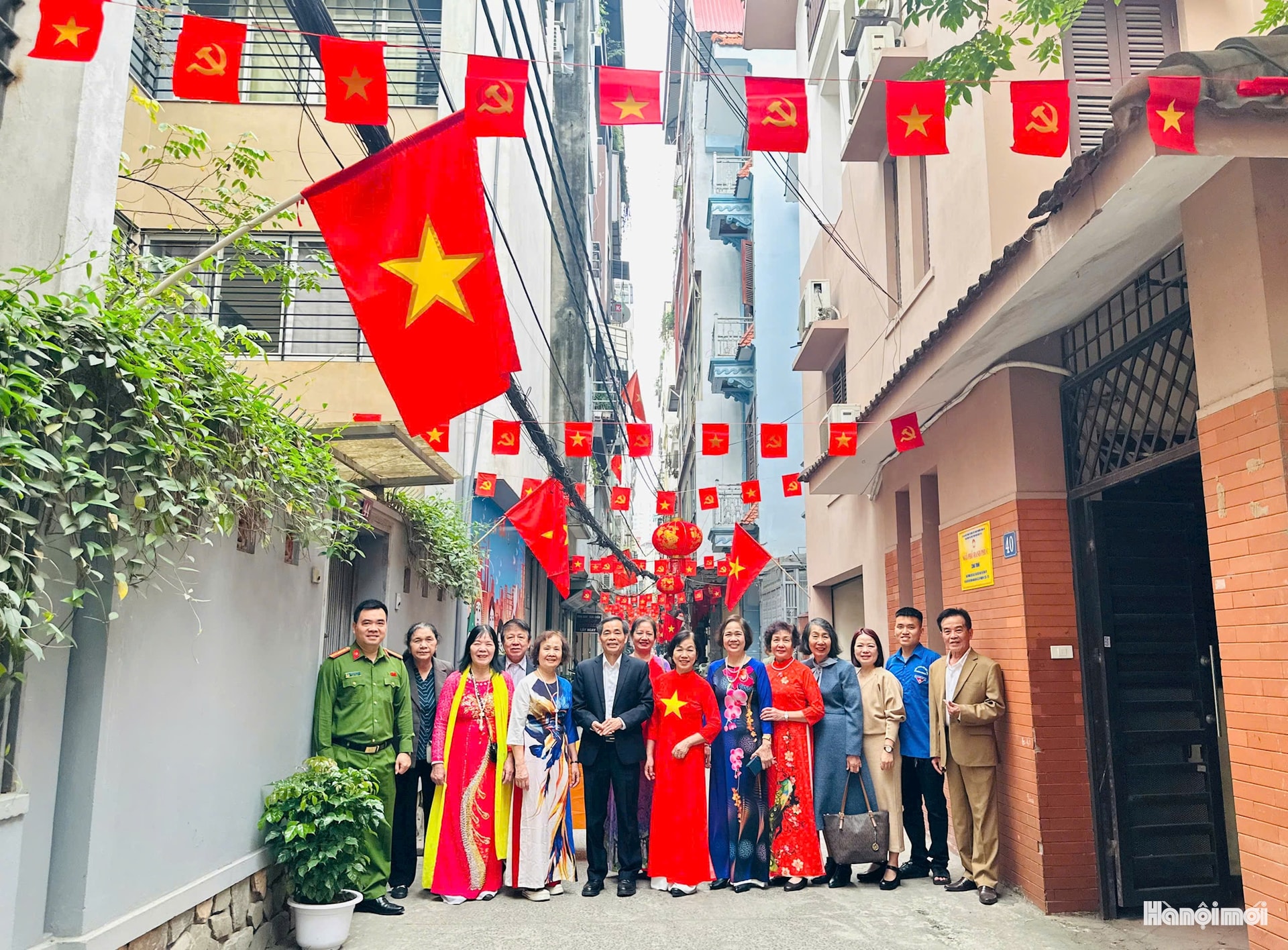 Nhân lên những "Ngõ phố hạnh phúc" chào mừng ngày hội bầu cử- Ảnh 5.