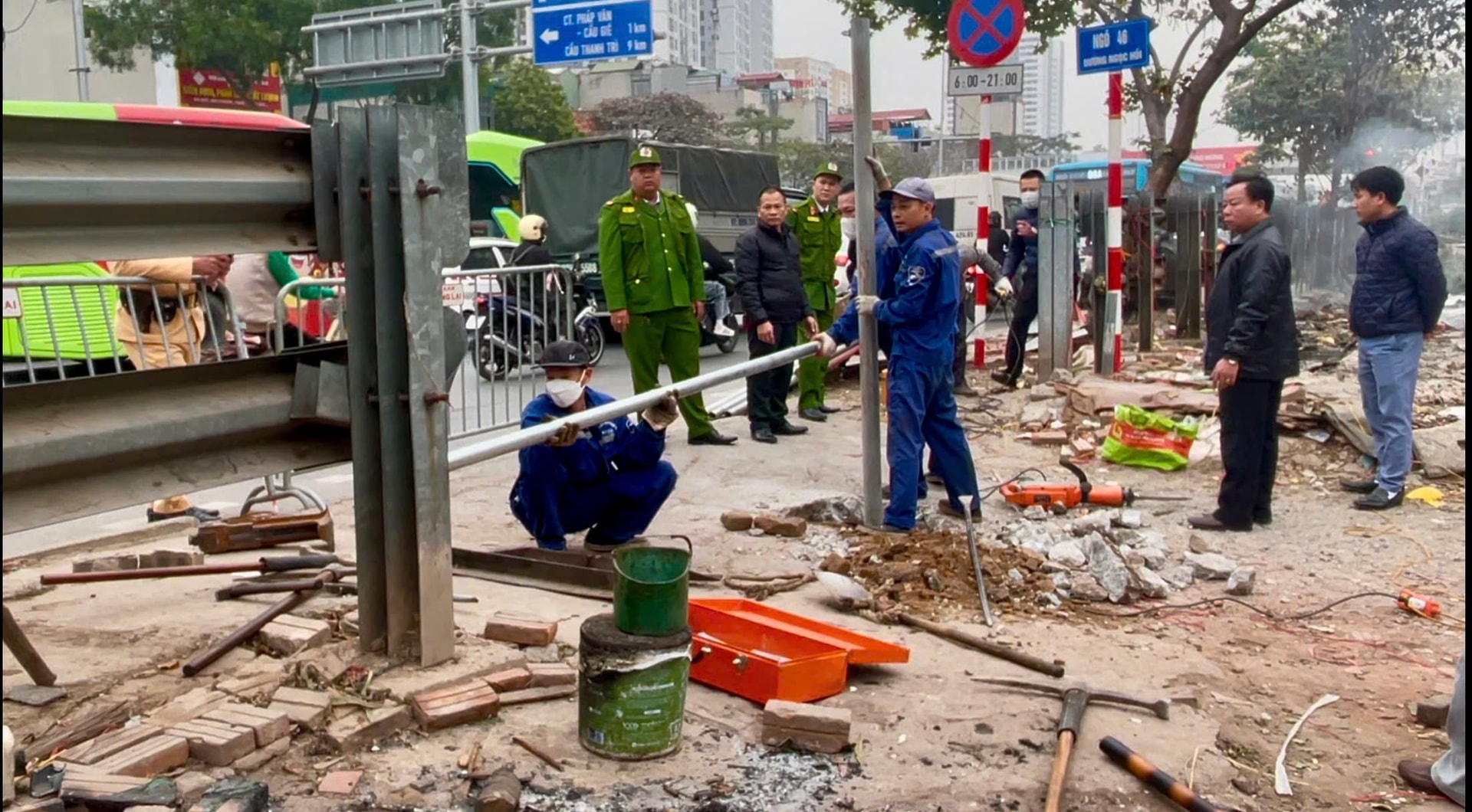 Ý Thức Người Tham Gia Giao Thông Là Điểm Nghẽn