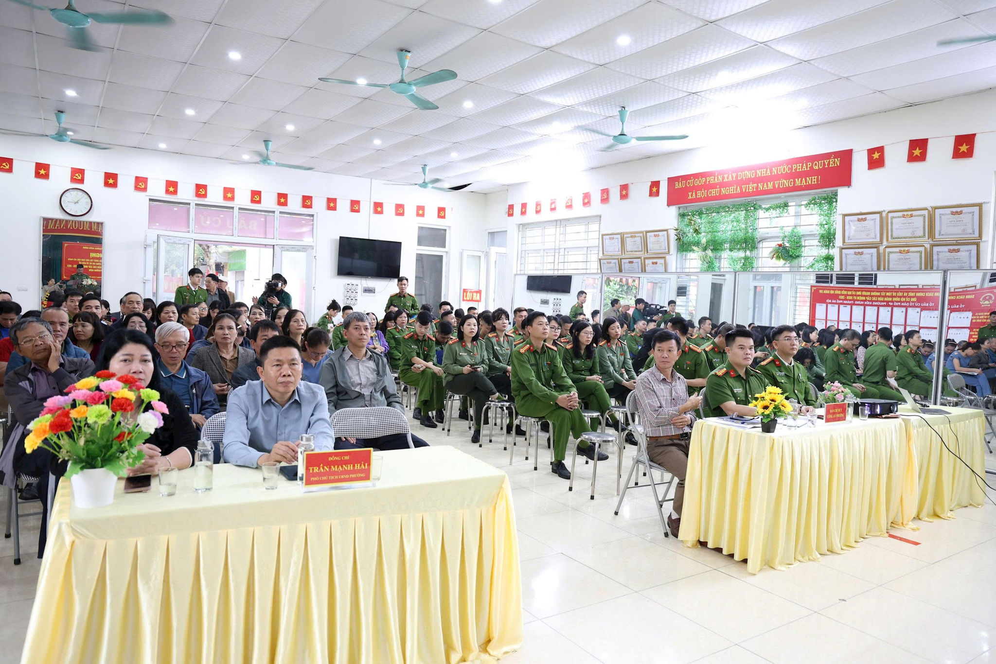 quang-canh-hn.jpg