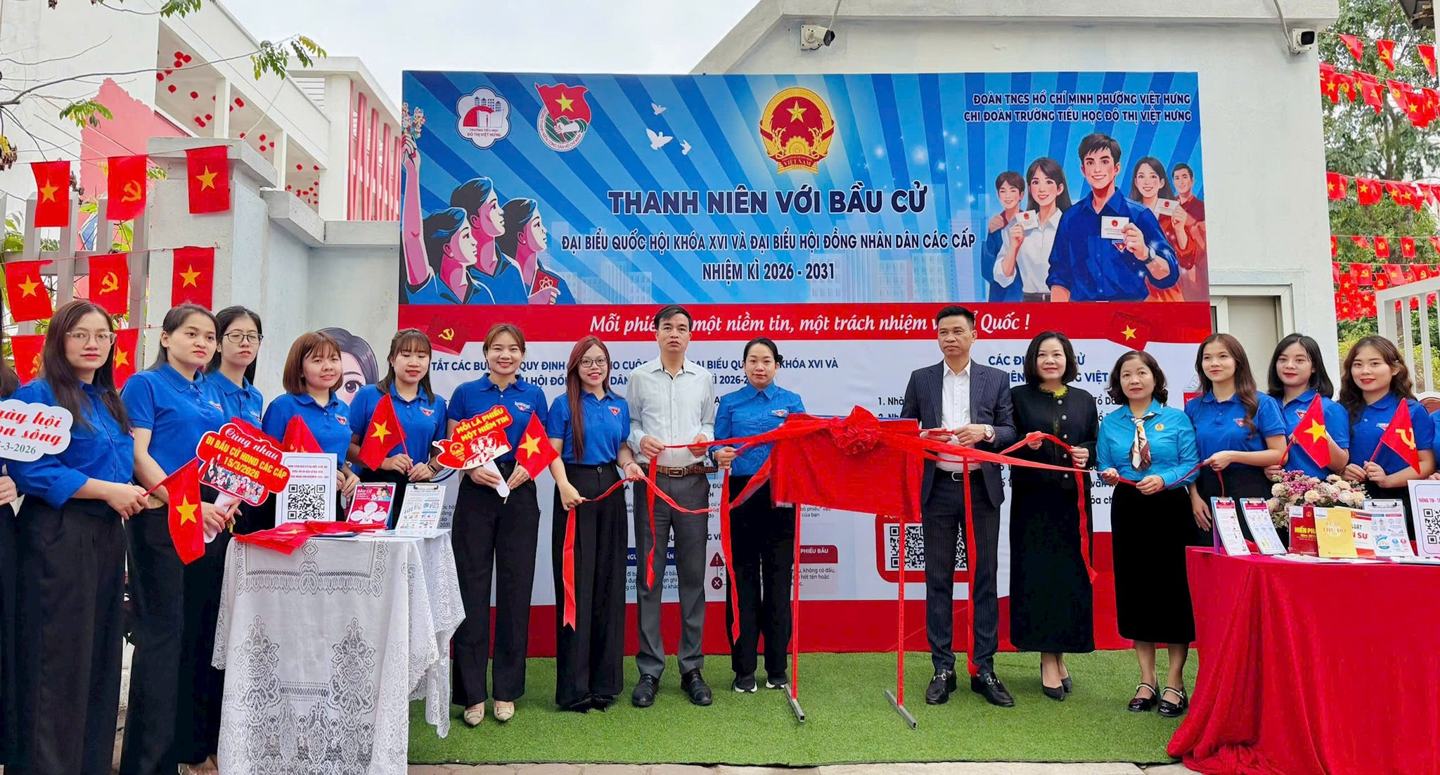 Lễ khánh thành công trình thanh niên mang tên “Thanh niên với bầu cử đại biểu Quốc hội khóa XVI và đại biểu HĐND các cấp nhiệm kỳ 2026 – 2031”. Ảnh: ĐP
