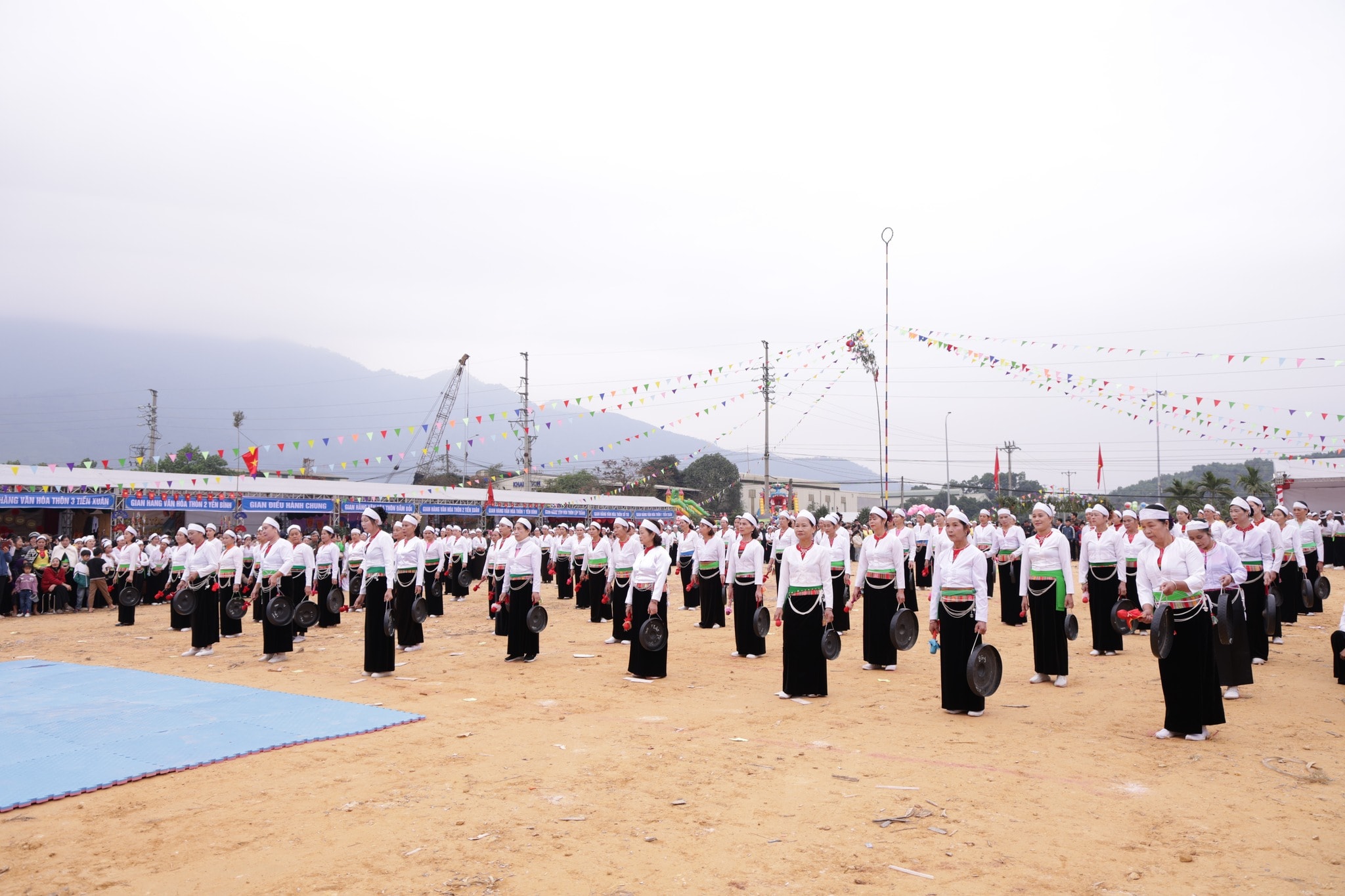 van-hoa-muong.jpg