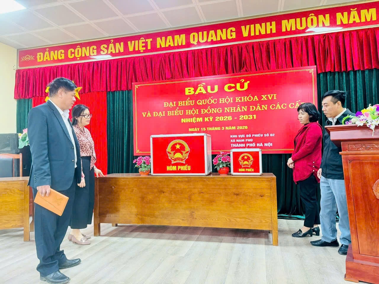 bau-cu-van-minh-1.jpg