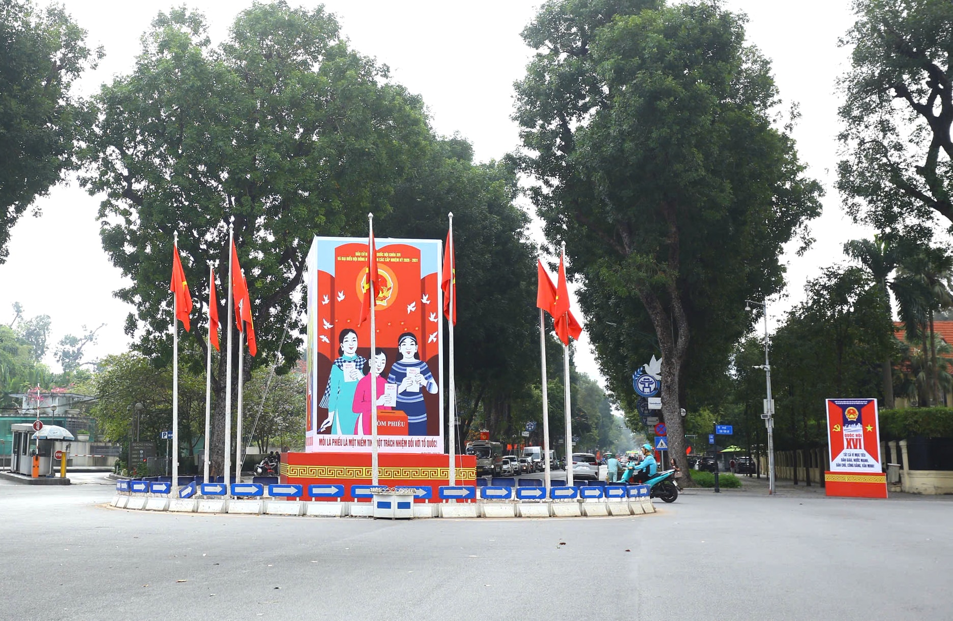 pa-no-tuyen-truyen-bau-cu-dai-bieu-quoc-hoi-khoa-xvi-va-dai-bieu-hdnd-cac-cap-nhiem-ky-2026-2031-tai-phuong-ba-dinh.-anh-nguyen-quang.jpg
