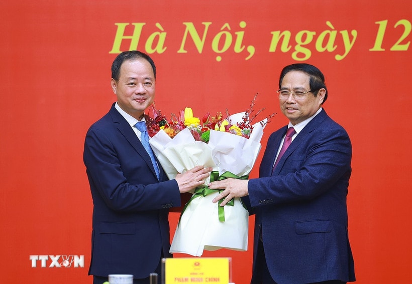 thu-tuong-trao-quyet-dinh-bo-nhiem-chu-tich-vien-han-lam-khoa-hoc-va-cong-nghe-viet-nam-5.jpg