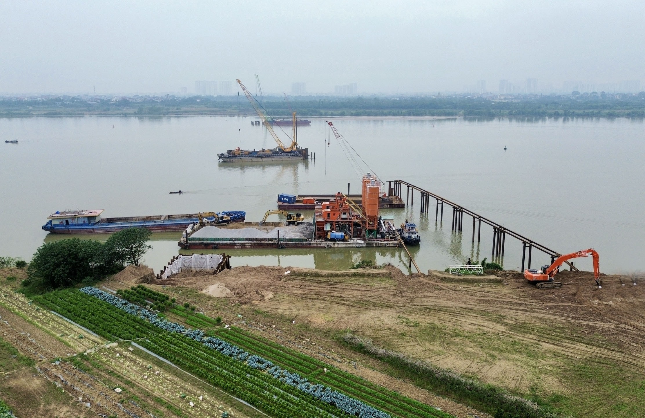 cong-truong-thi-cong-cau-ngoc-hoi.-anh-quang-thai.jpg