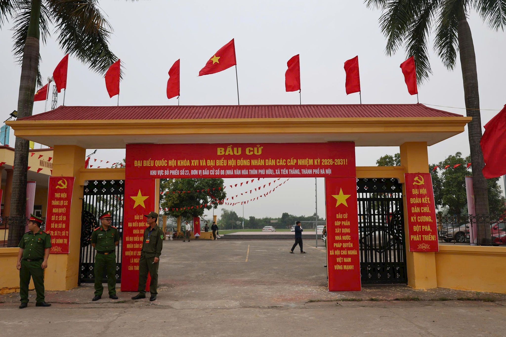 luc-luong.jpg
