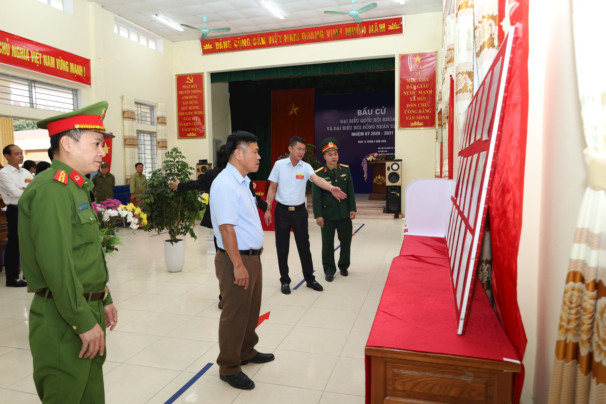 phuc-son-vxtc.jpg