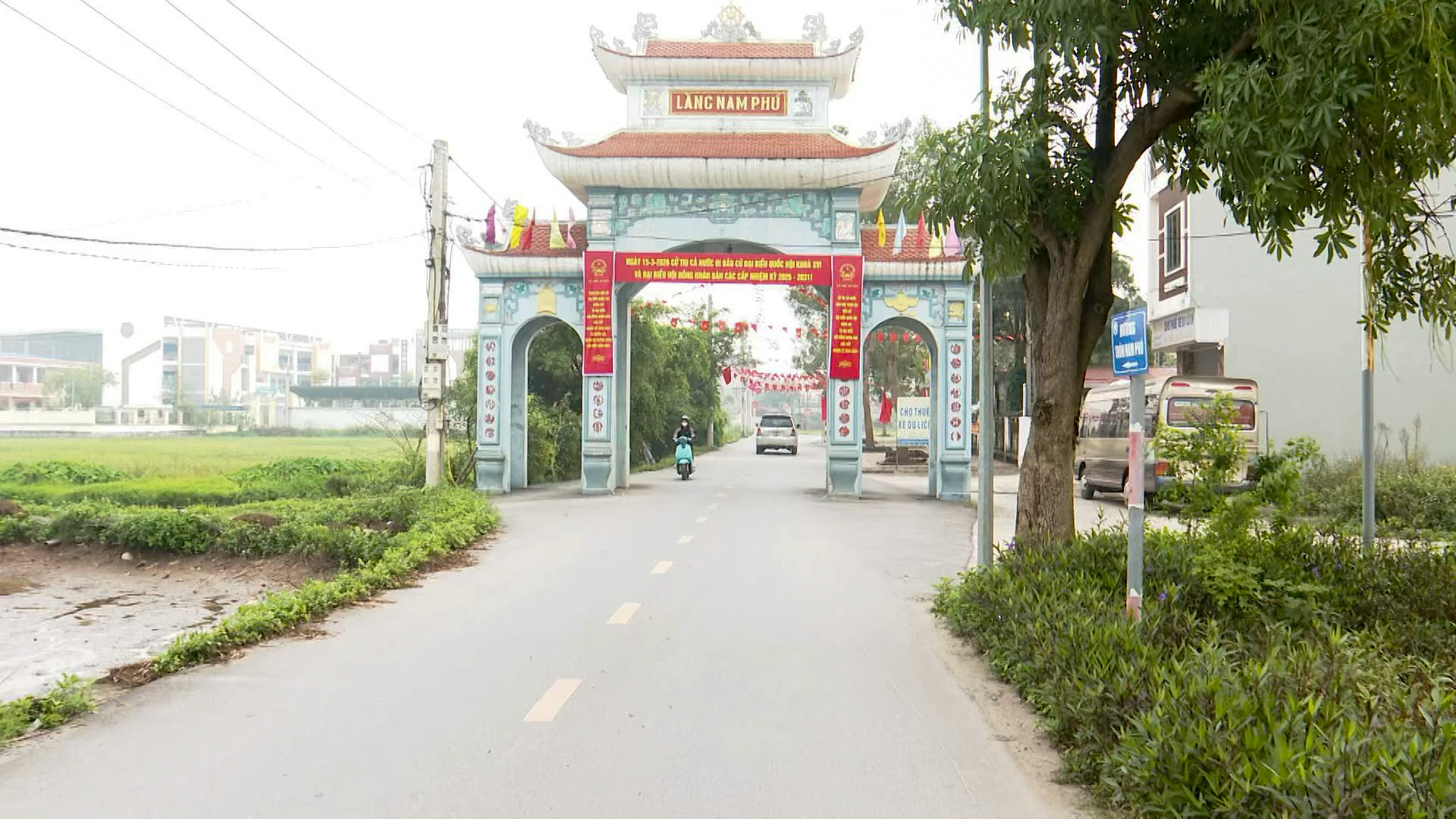 phong-su-xa-phu-xuyen-san-sang-cho-ngay-hoi-non-song-xem-them.mp4_snapshot_00.00.000.jpg