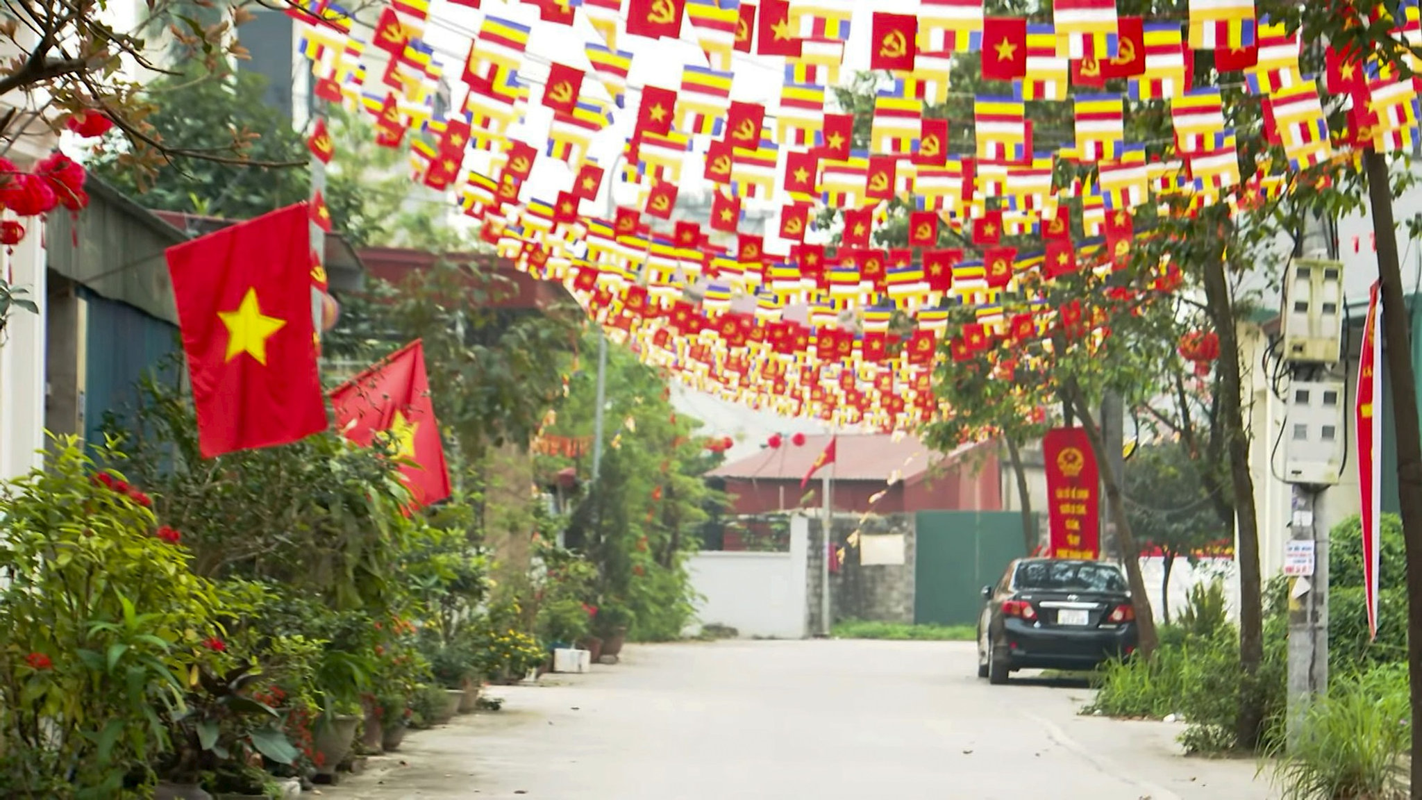 phong-su-xa-phu-xuyen-san-sang-cho-ngay-hoi-non-song-xem-them.mp4_snapshot_00.34.377.jpg
