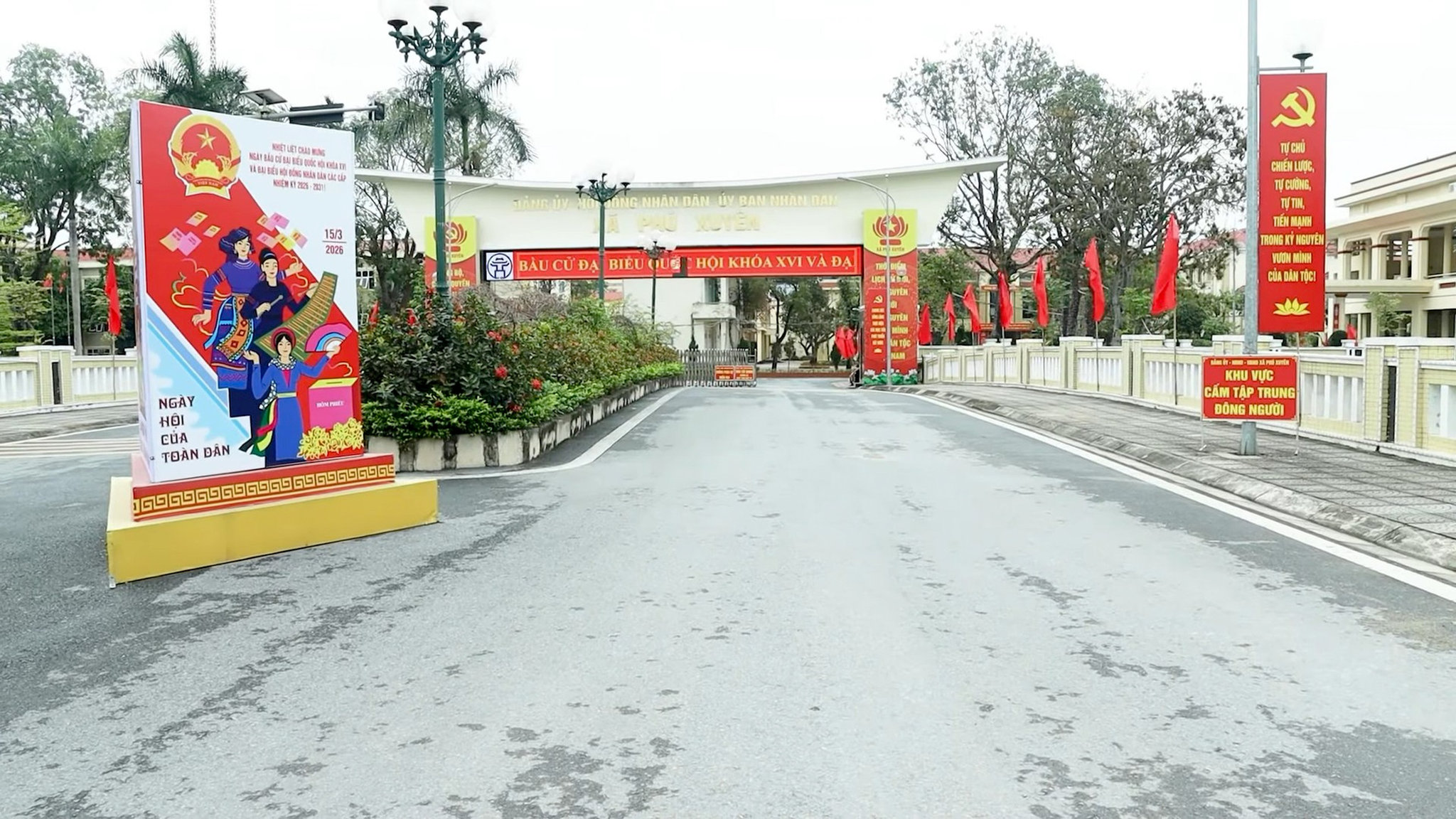 phong-su-xa-phu-xuyen-san-sang-cho-ngay-hoi-non-song-xem-them.mp4_snapshot_00.52.560.jpg