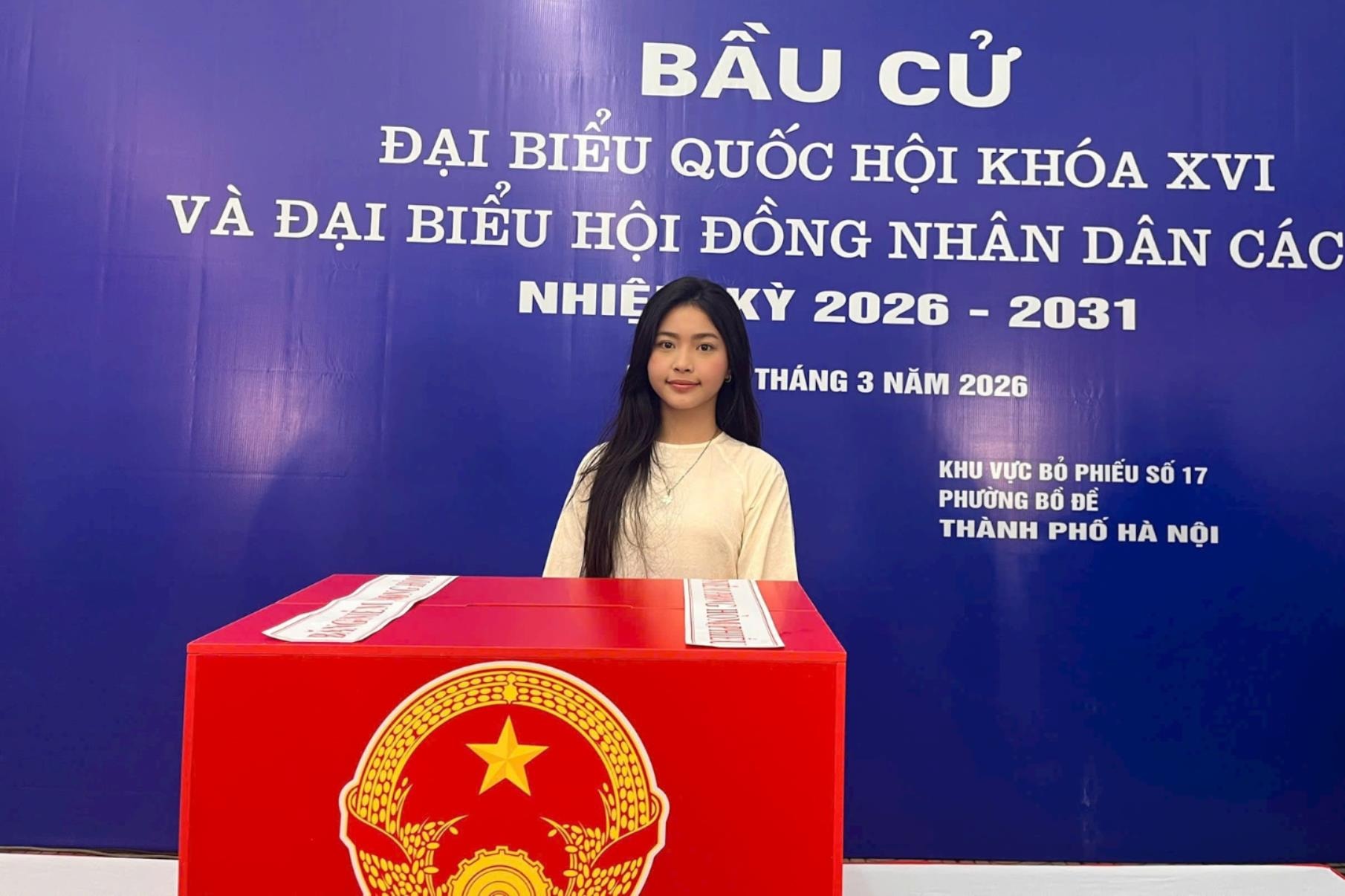 15-nguyen-quynh-an-18-tuoi.jpg