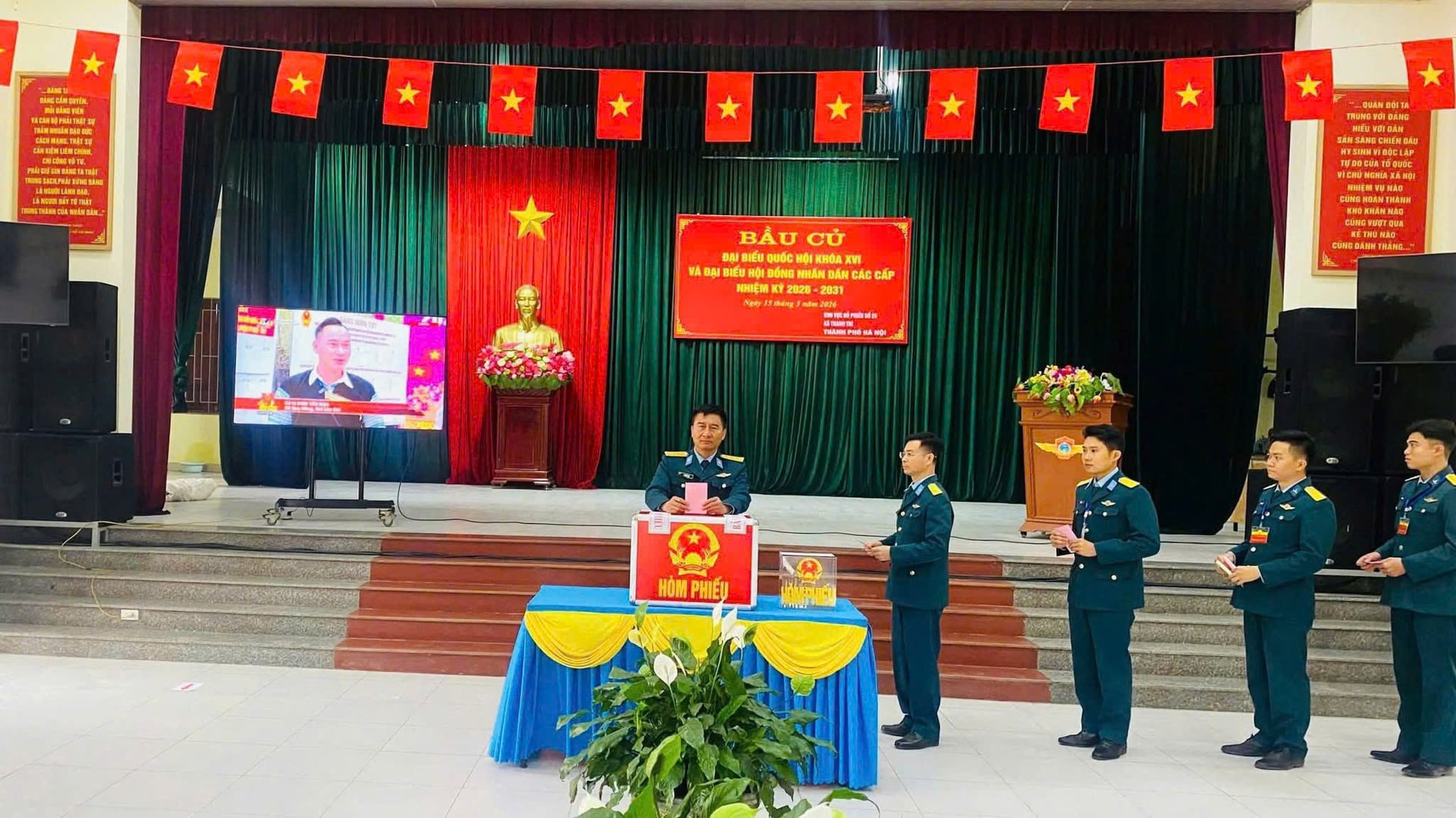 quan-doi.jpg