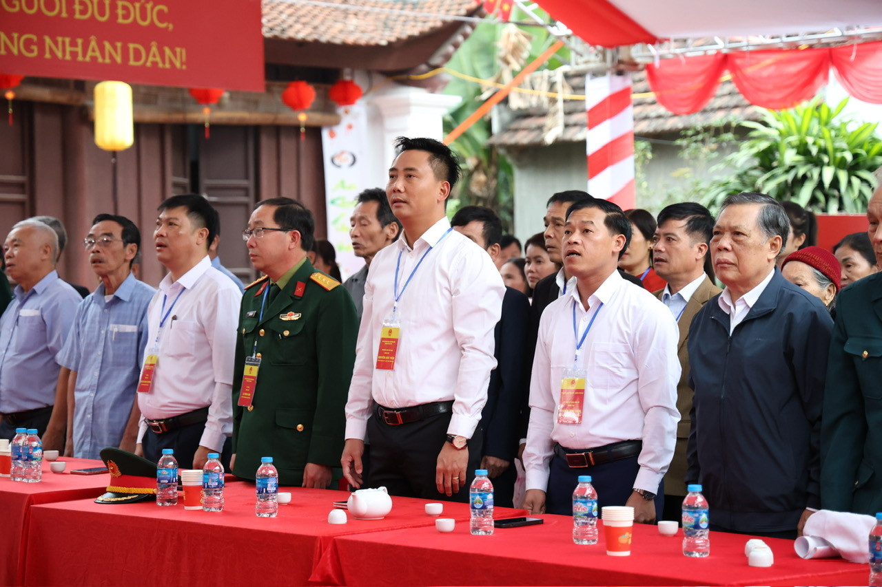 15-3-minhchau3.jpg