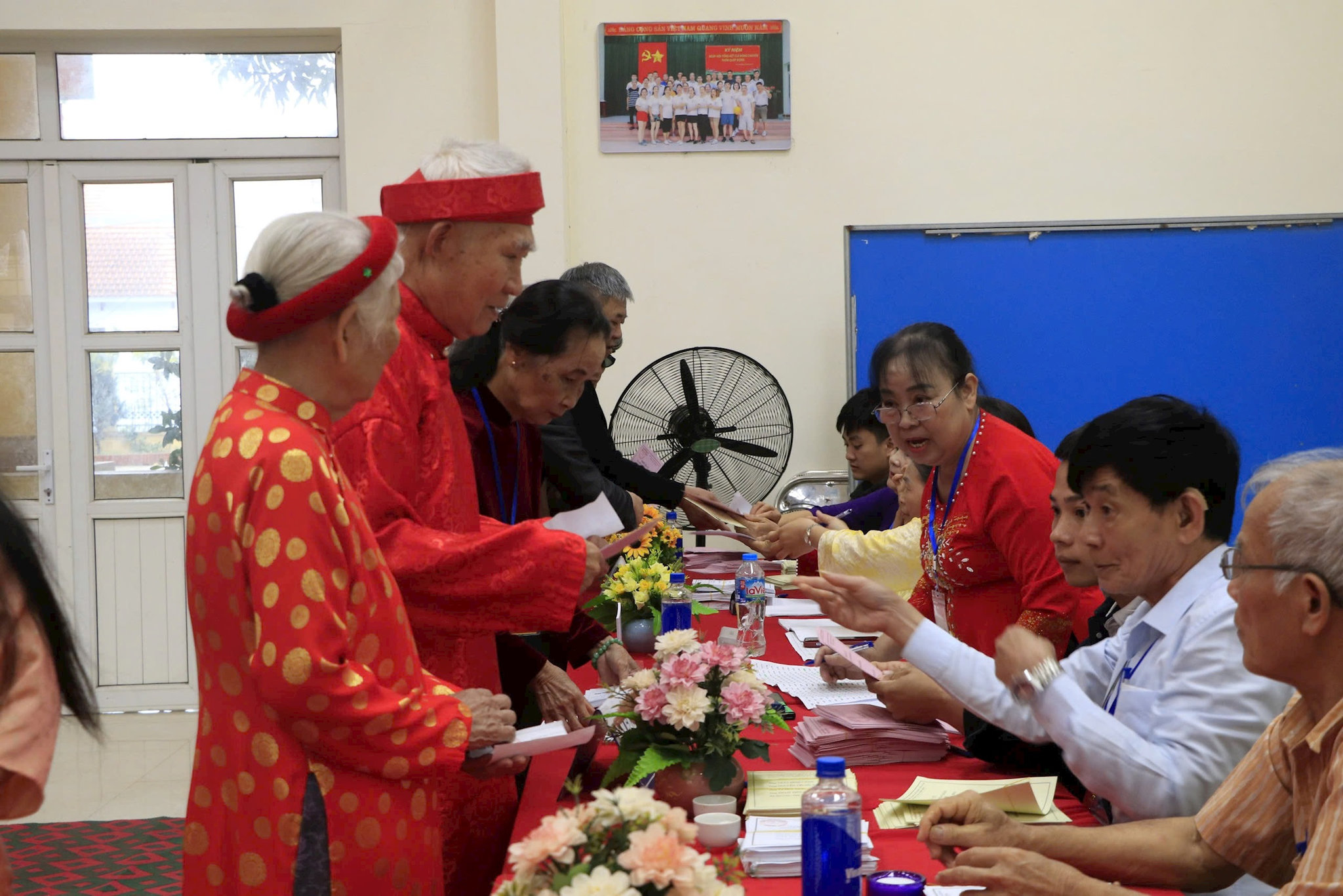 Các cử tri cao tuổi