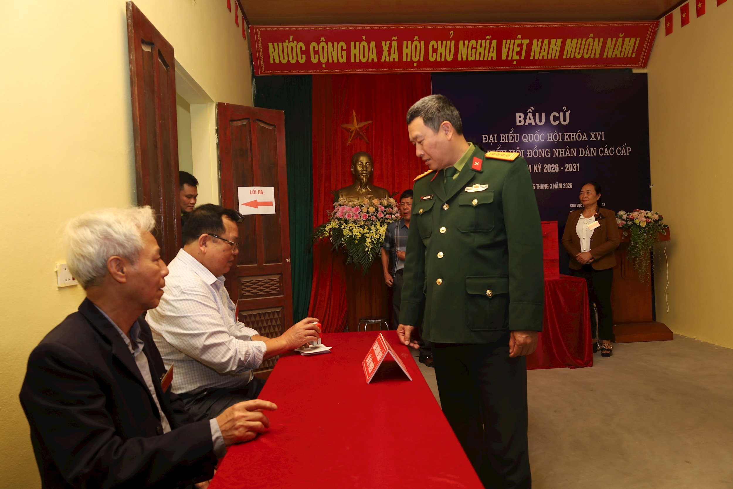 phuc-son-bau-x.jpg