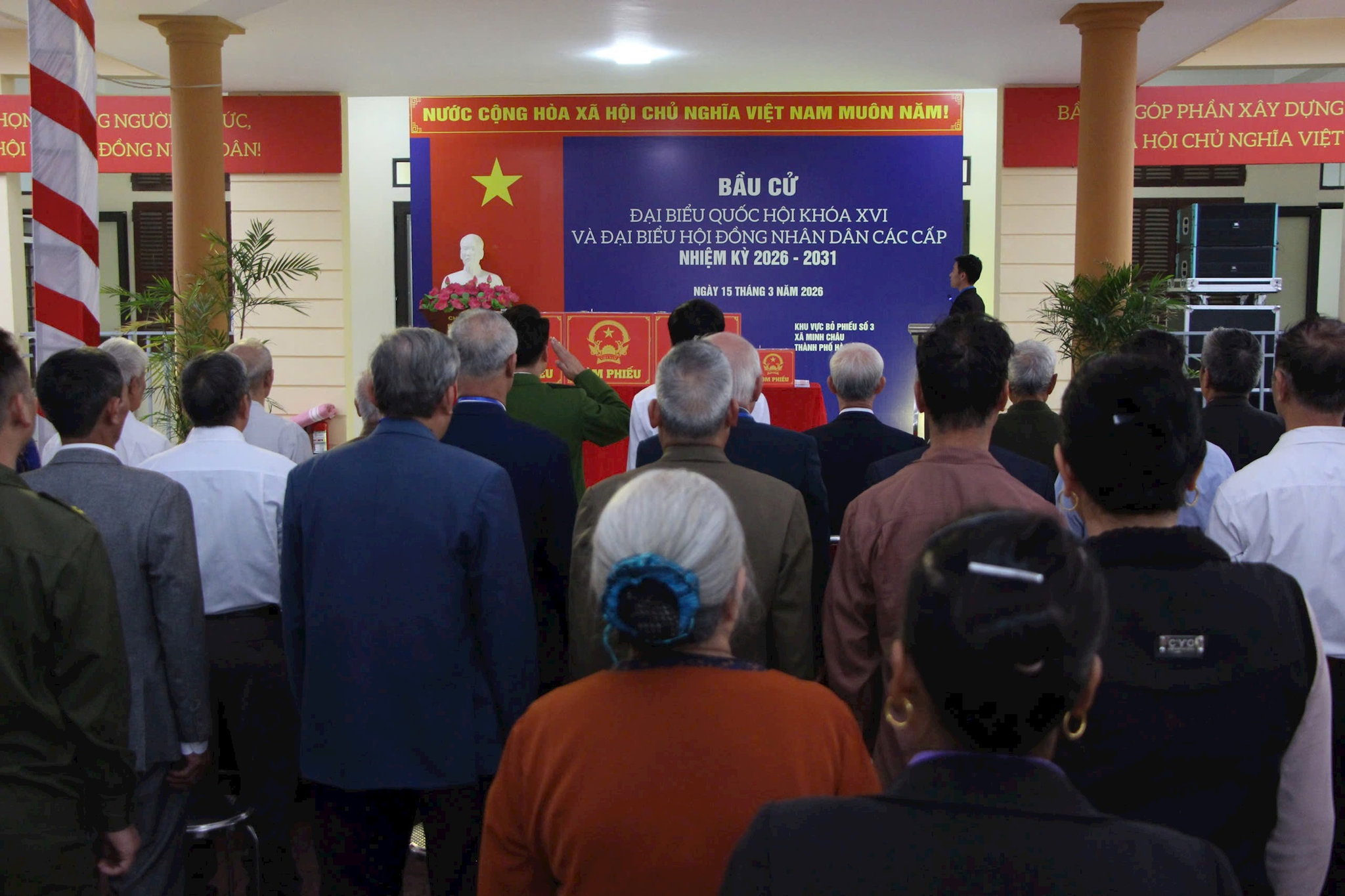 Người dân tham dự lễ khai mạc bầu cử đại biểu Quốc hội khóa XVI và đại biểu HĐND các cấp nhiệm kỳ 2026-2031.
