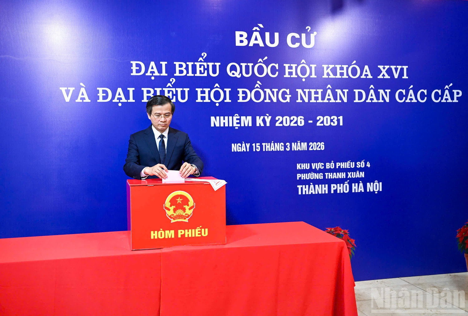 giam-doc-hoc-vien-chinh-tri-quoc-gia-ho-chi-minh-doan-minh-huan.-anh-nhandan.vn..jpg