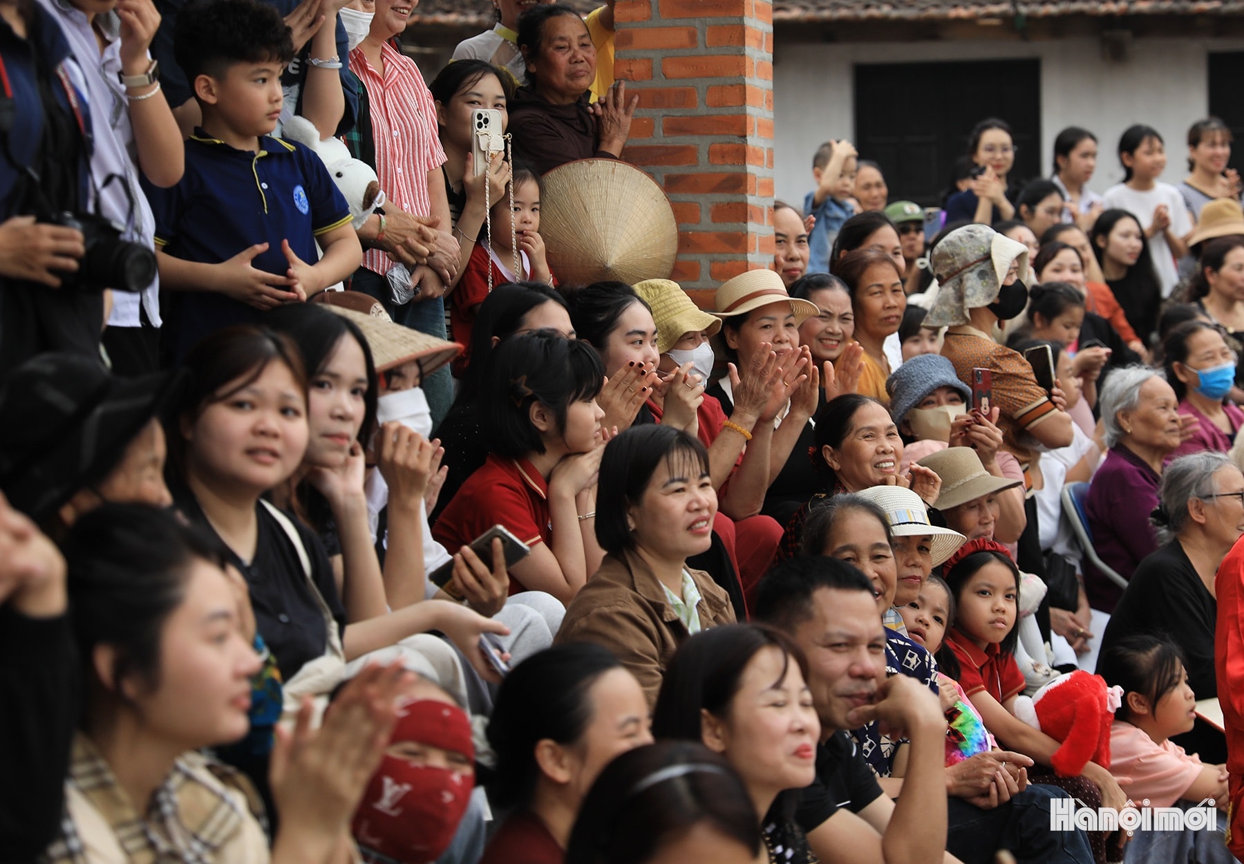 W_le-hoi-ken-re-duong-yen-10.3.jpg