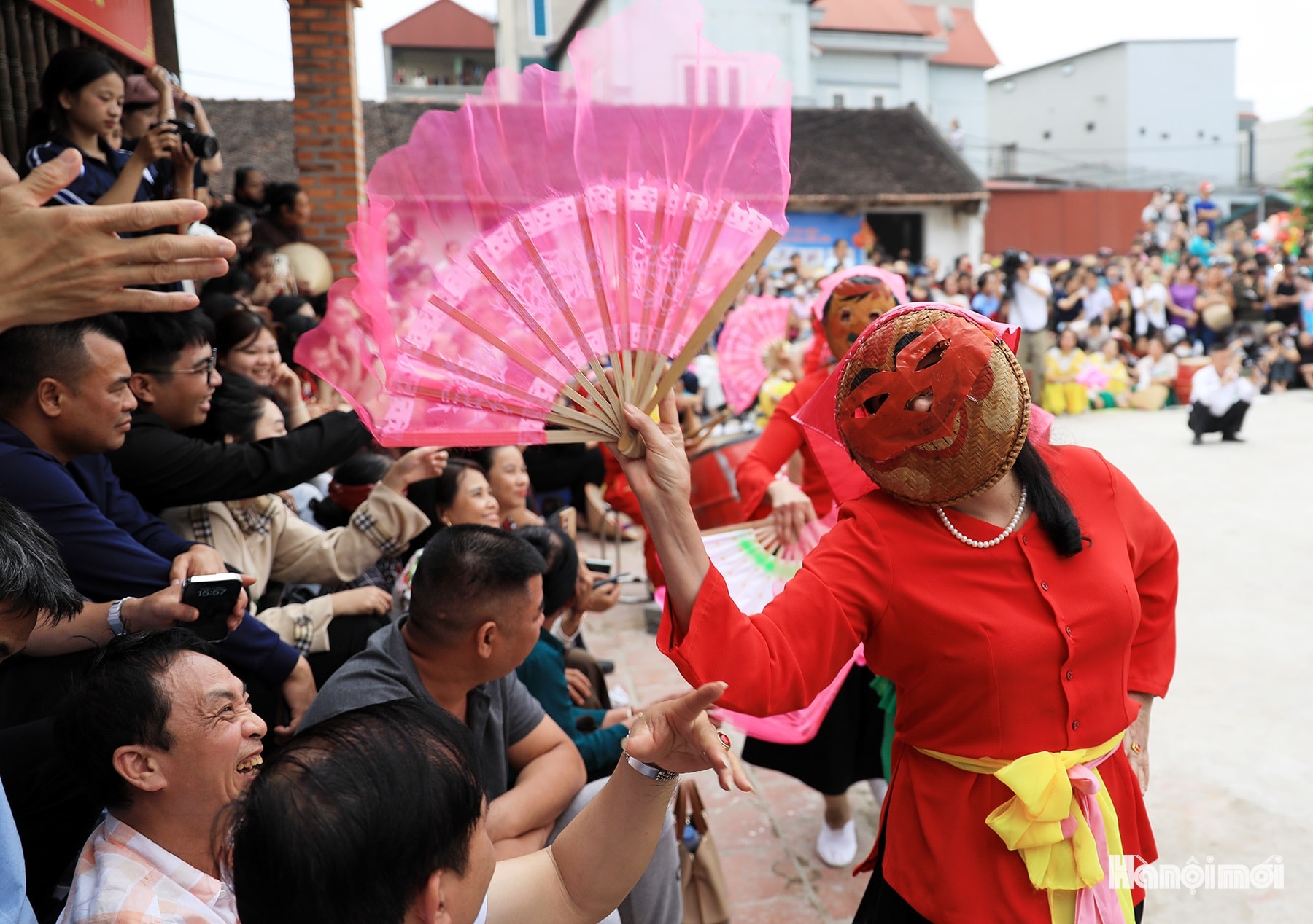 W_le-hoi-ken-re-duong-yen-4.1.jpg