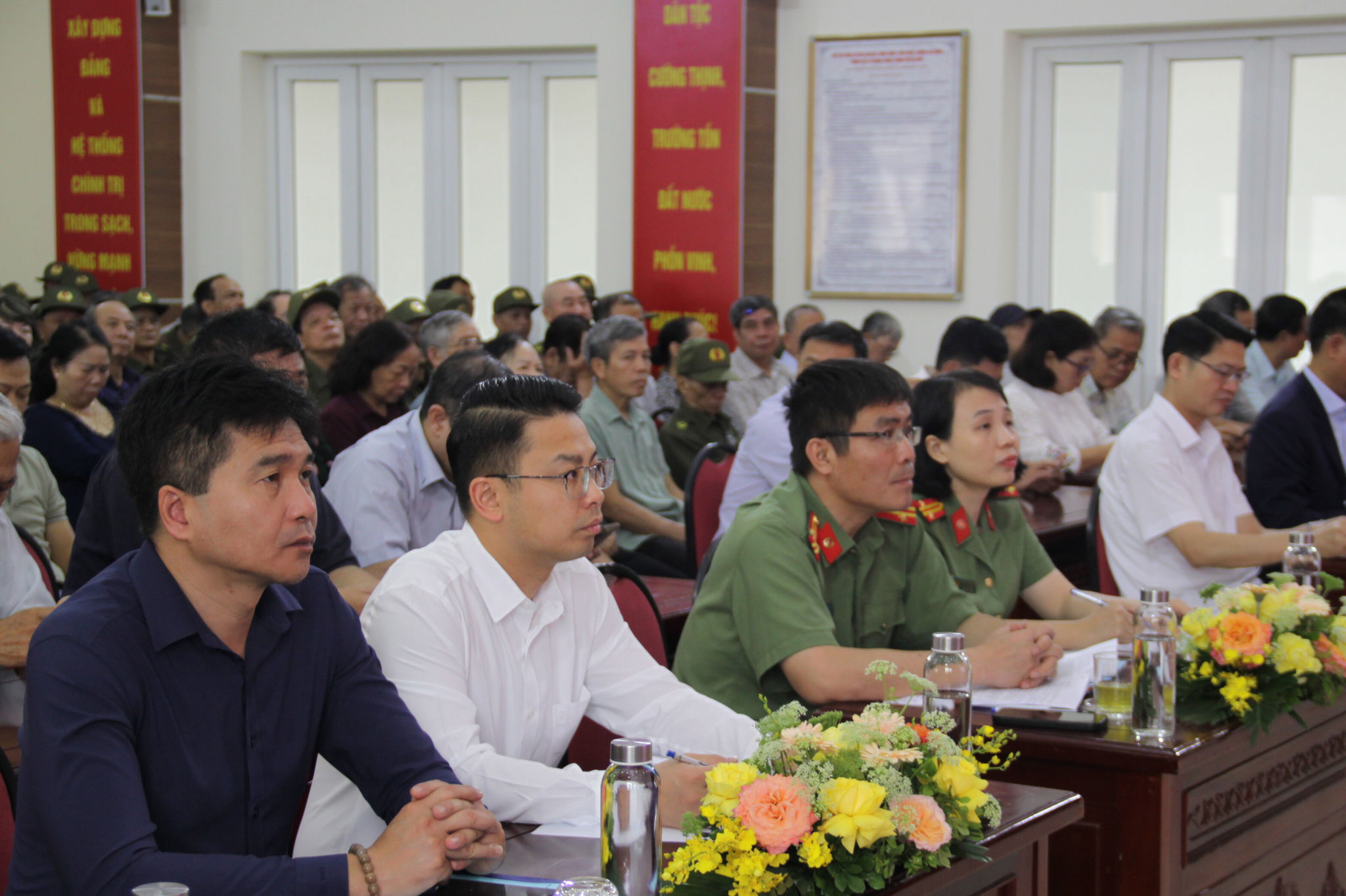4ef9febd-93ce-479e-b68b-c0fbd4424cab.jpg