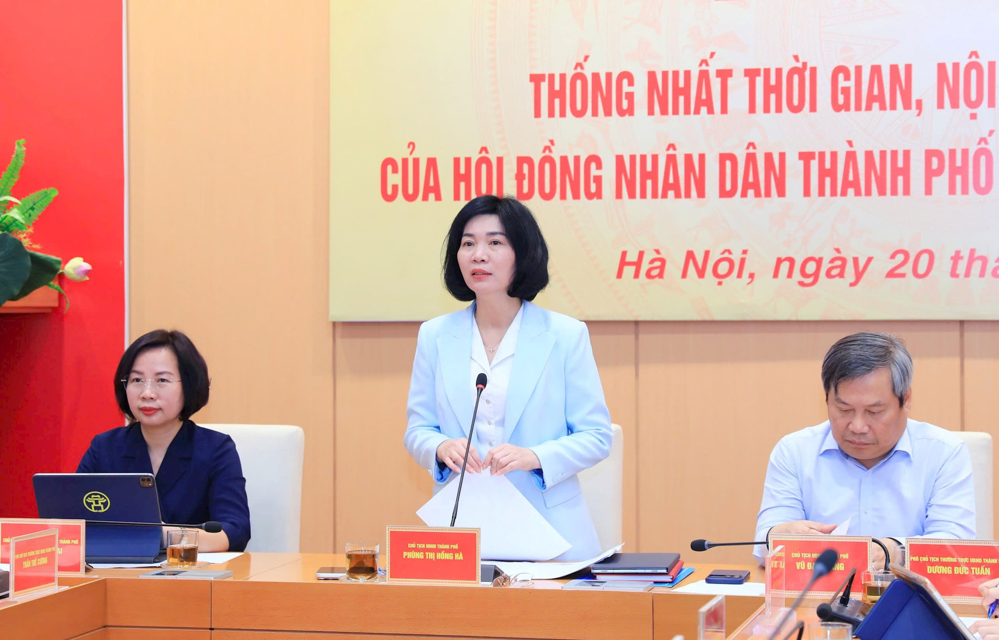 hoi-nghi-1.jpg