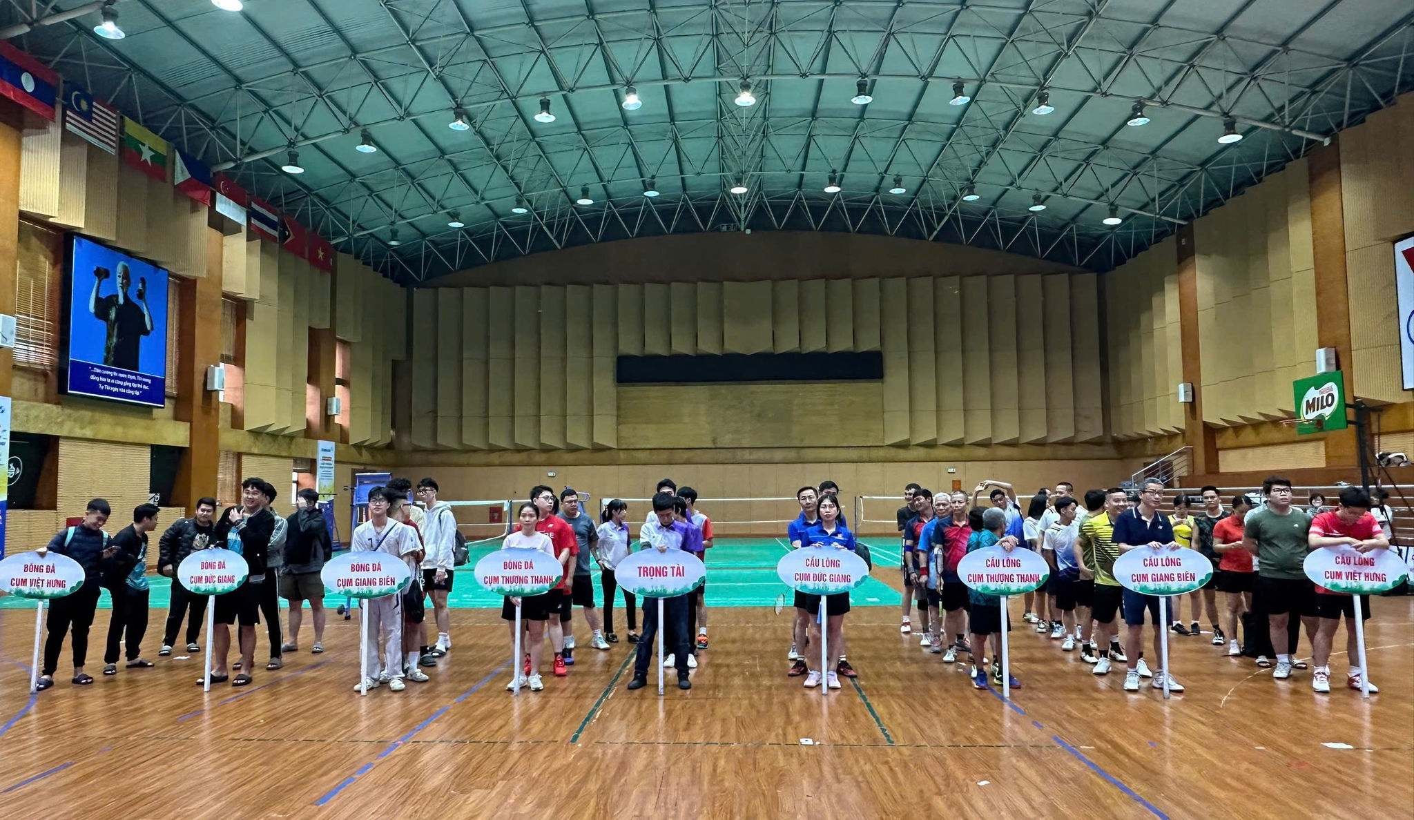 Các đội tham gia Chung kết Giải. Ảnh
