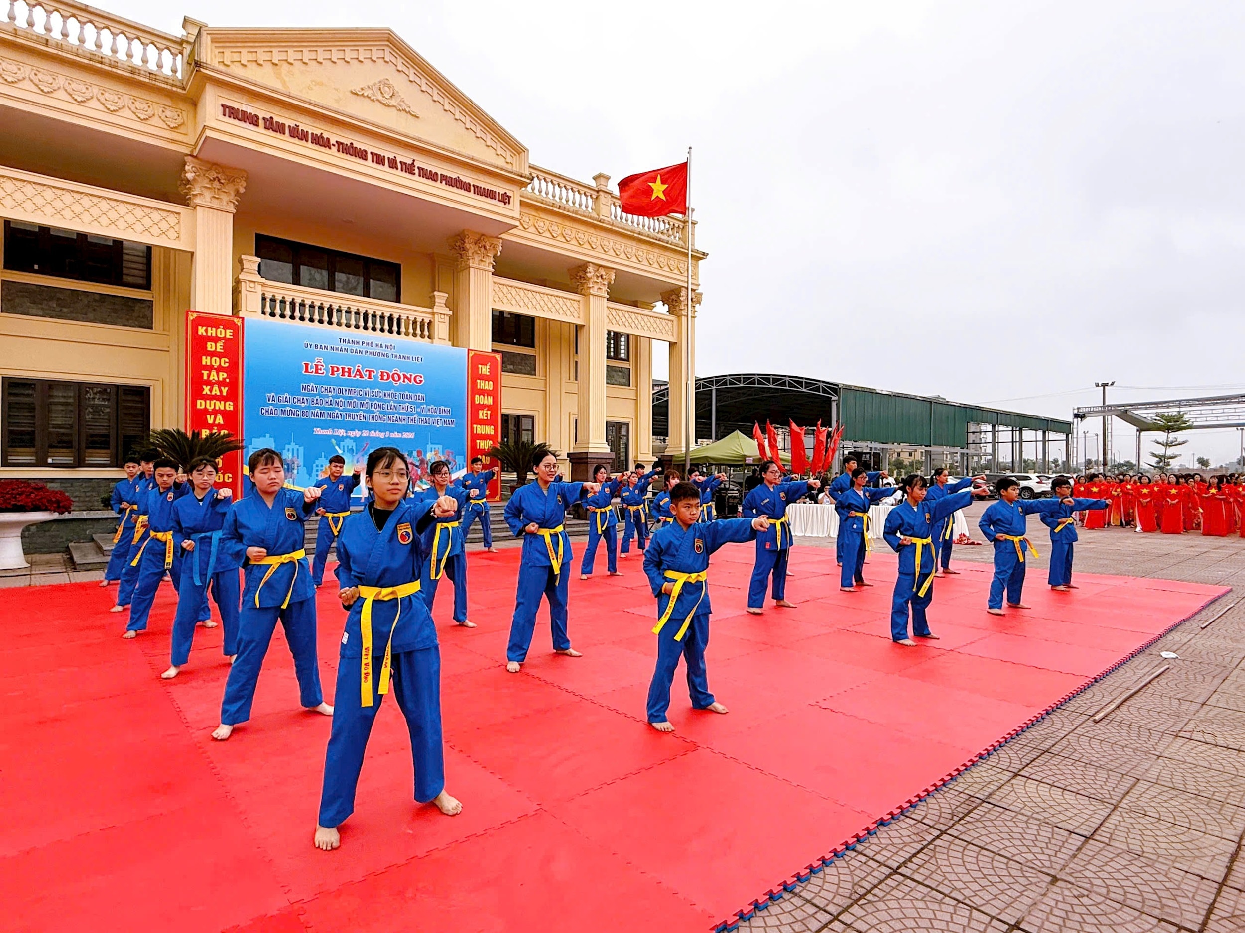 anh-5-hoc-sinh-tap-vo-thanh-liet.jpg
