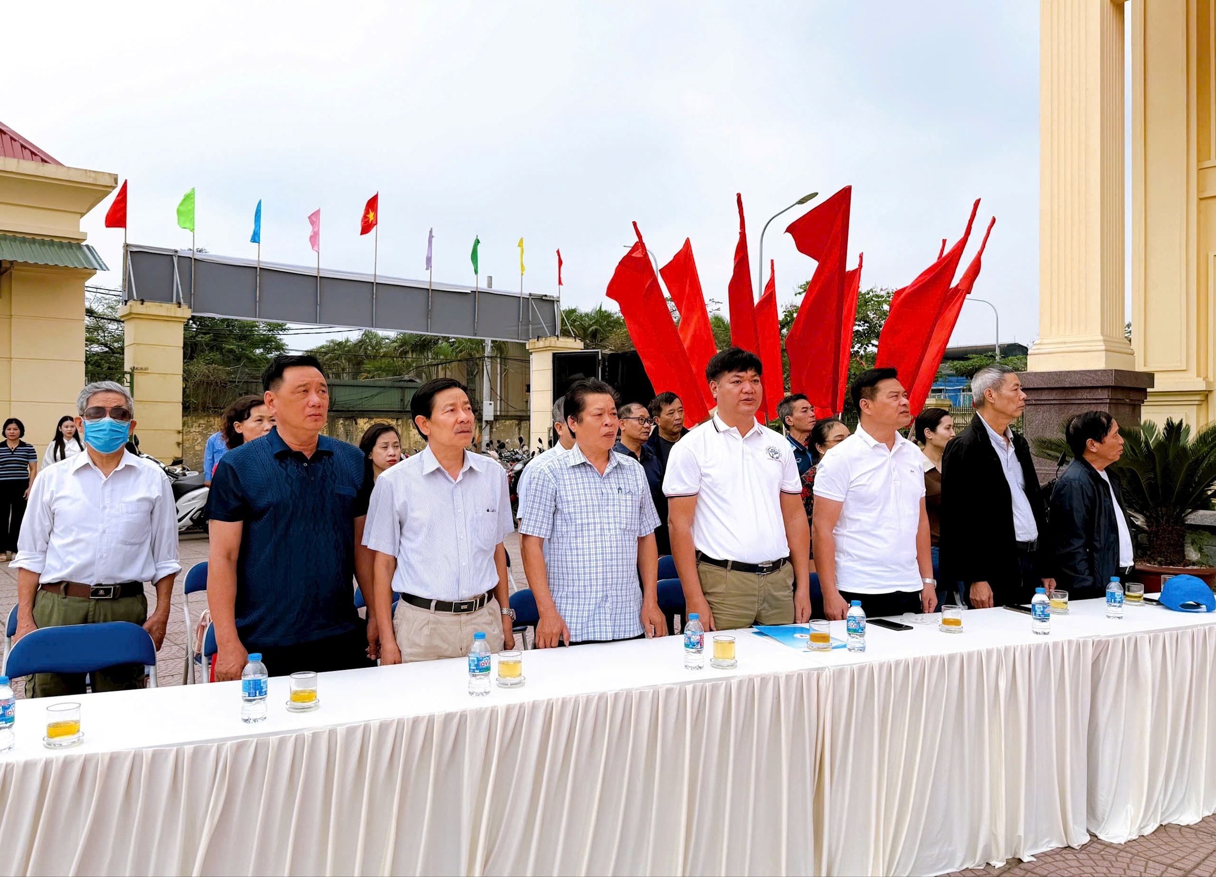 anh-9-cac-dai-bieu-tham-du-thanh-liet.jpg