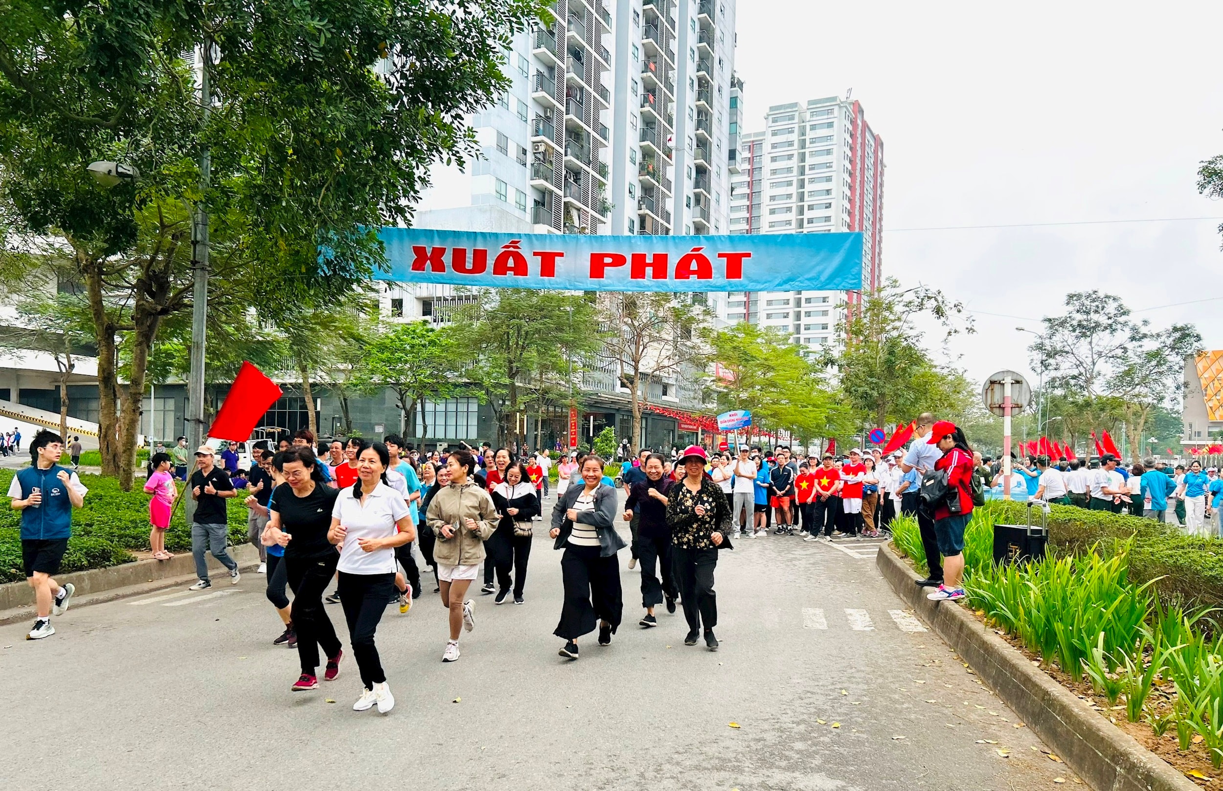 8-nguoi-dan.jpg