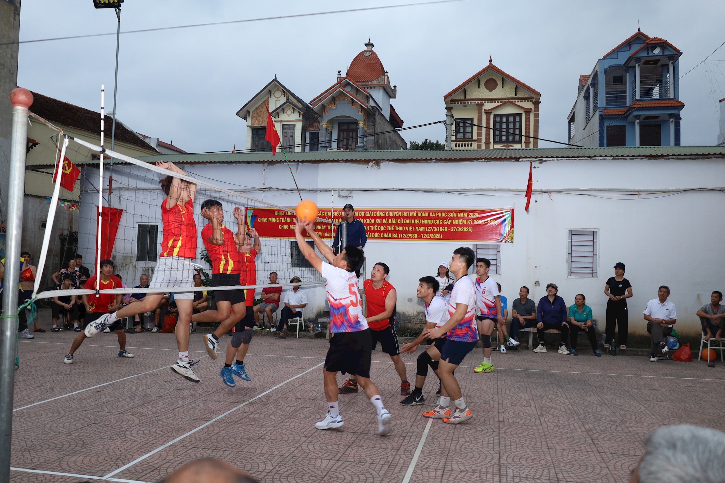 phuc-son-tt.jpg