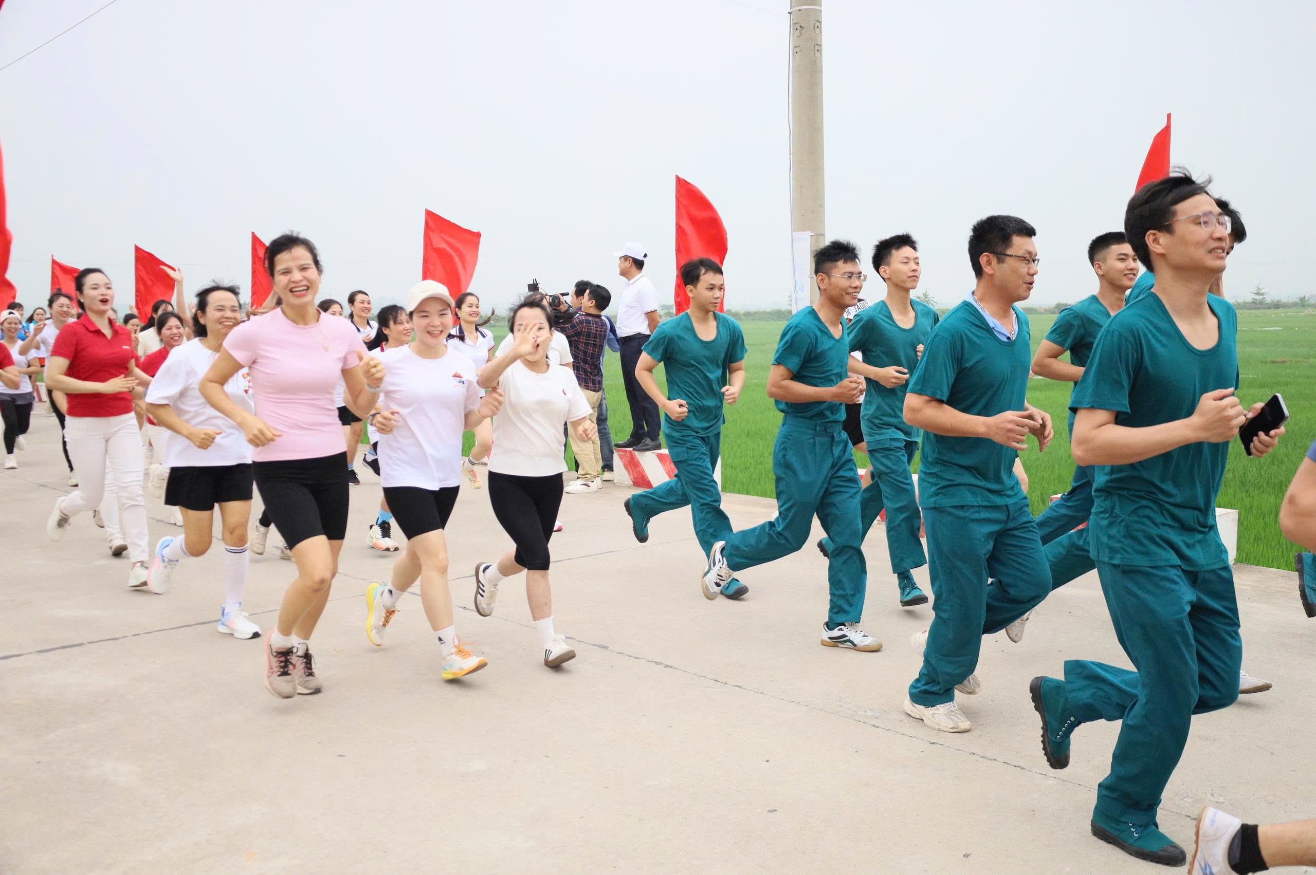 600 người tham gia hưởng ứng chương trình