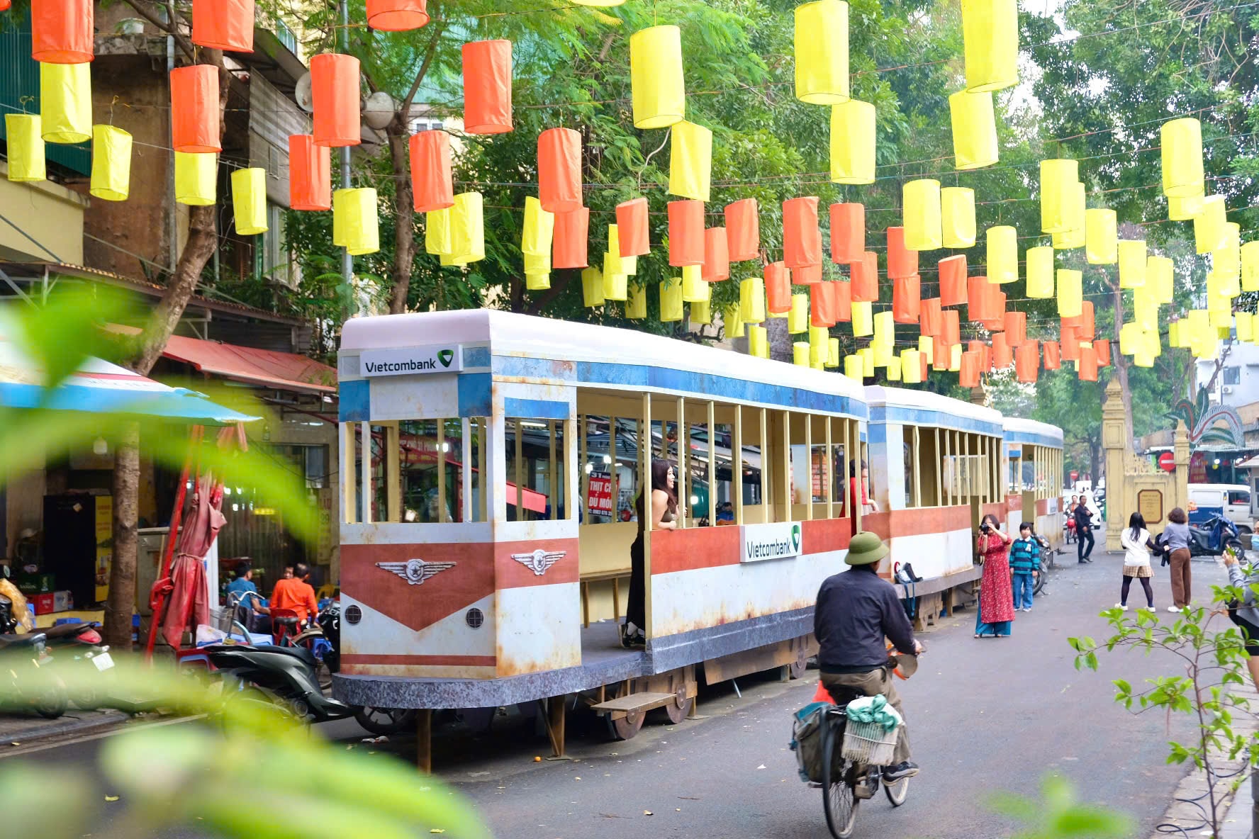 pho-bich-hoa-phung-hung-8-.jpg