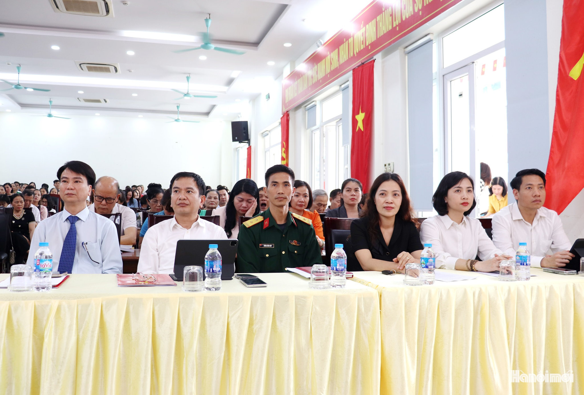 W_kien-hung-tong-ket-bau-cu1.jpg