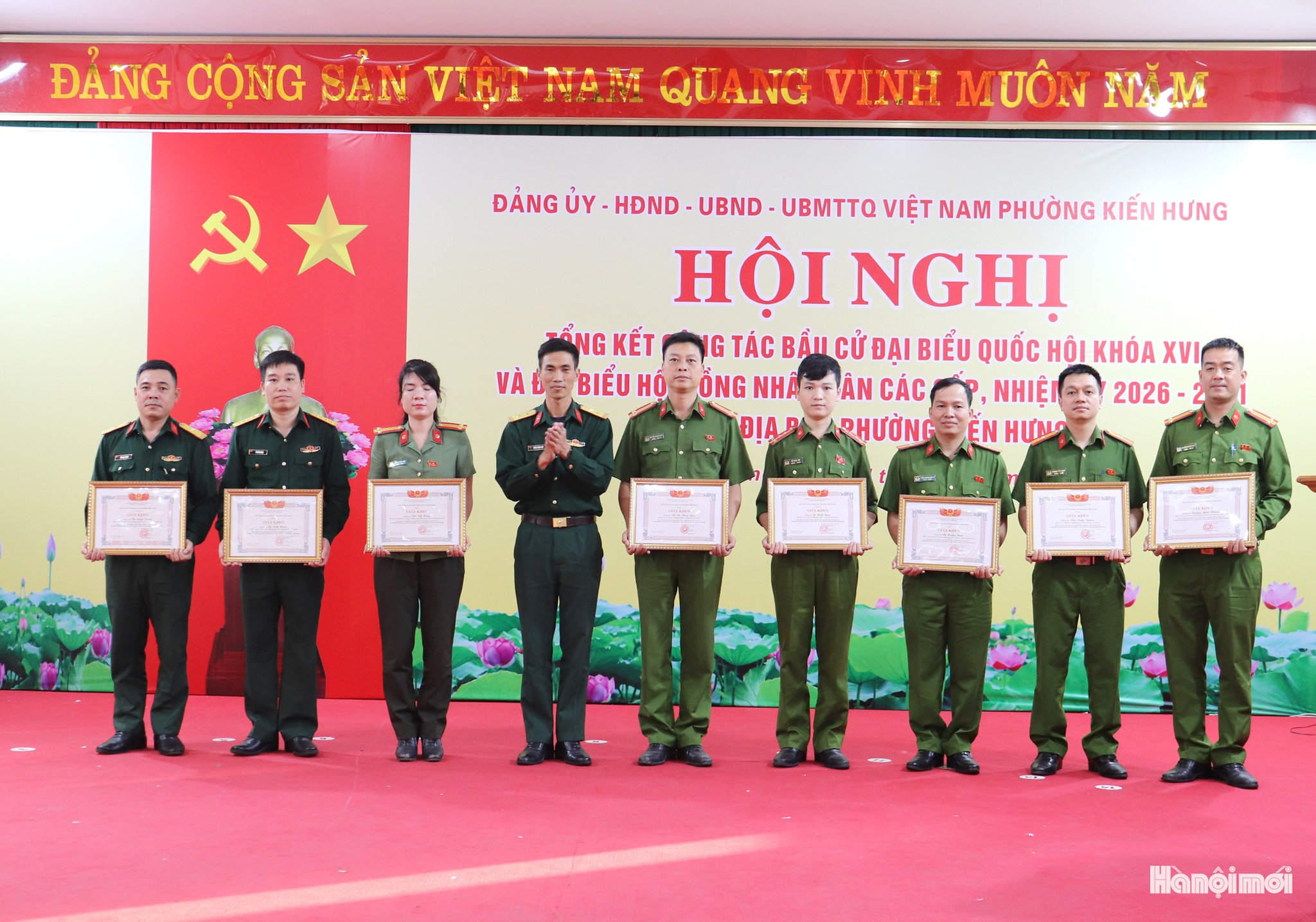 W_kien-hung-tong-ket-bau-cu11.jpg
