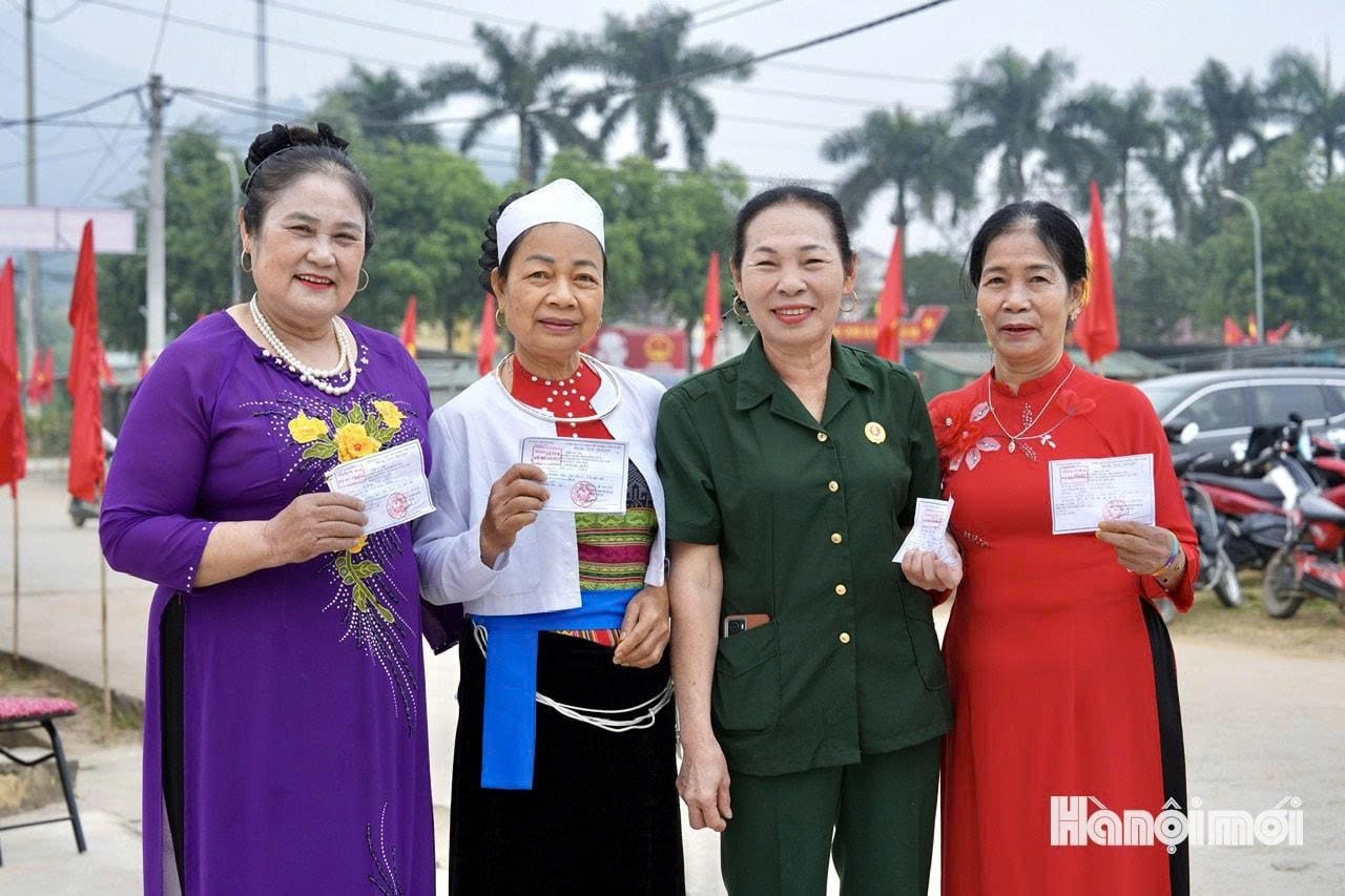 Thành công của cuộc bầu cử thể hiện ý chí, niềm tin và sự đồng thuận của nhân dân. Ảnh: Viết Thành