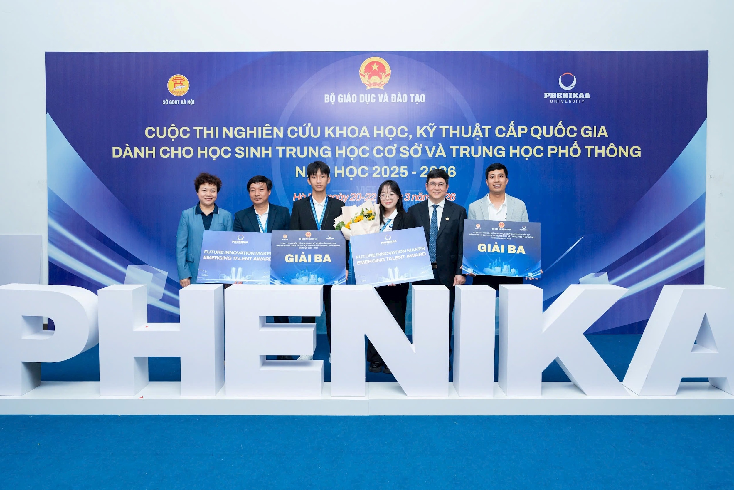 Các học bổng có thời hạn áp dụng lên đến 36 tháng. 