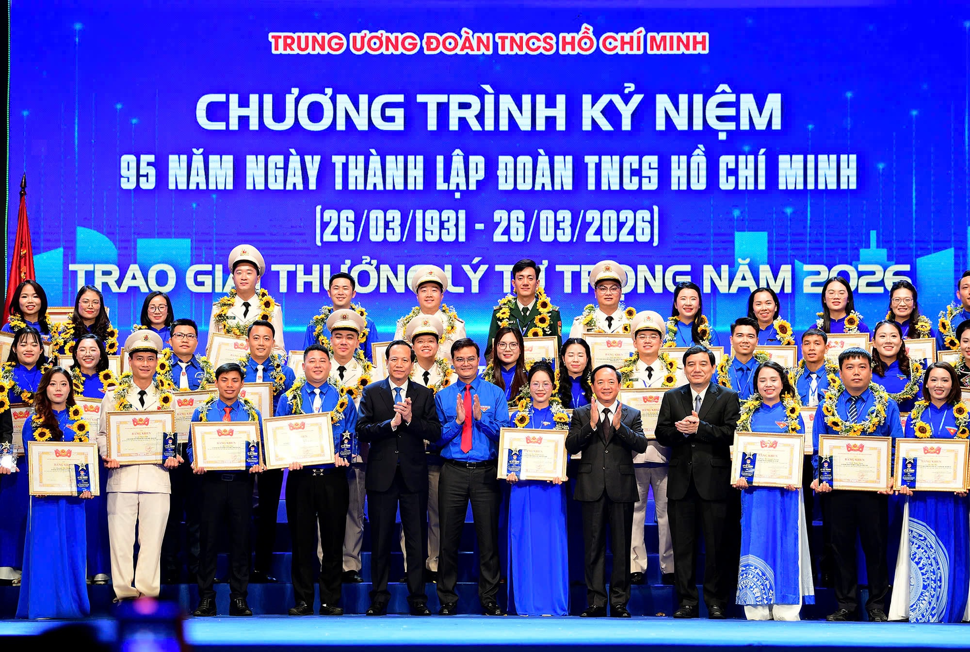 quyet2.jpg