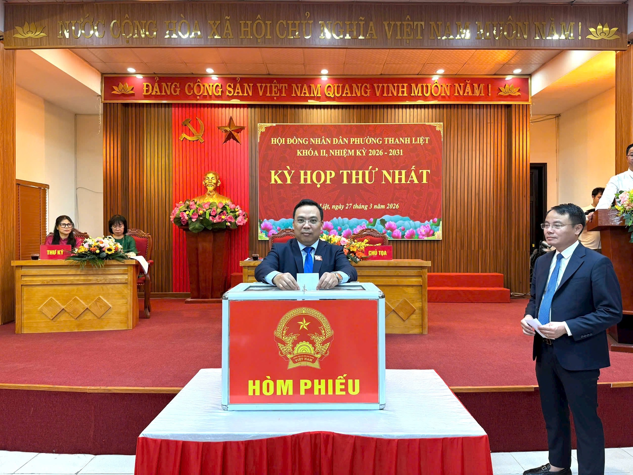 anh-7-bo-phieu.jpg