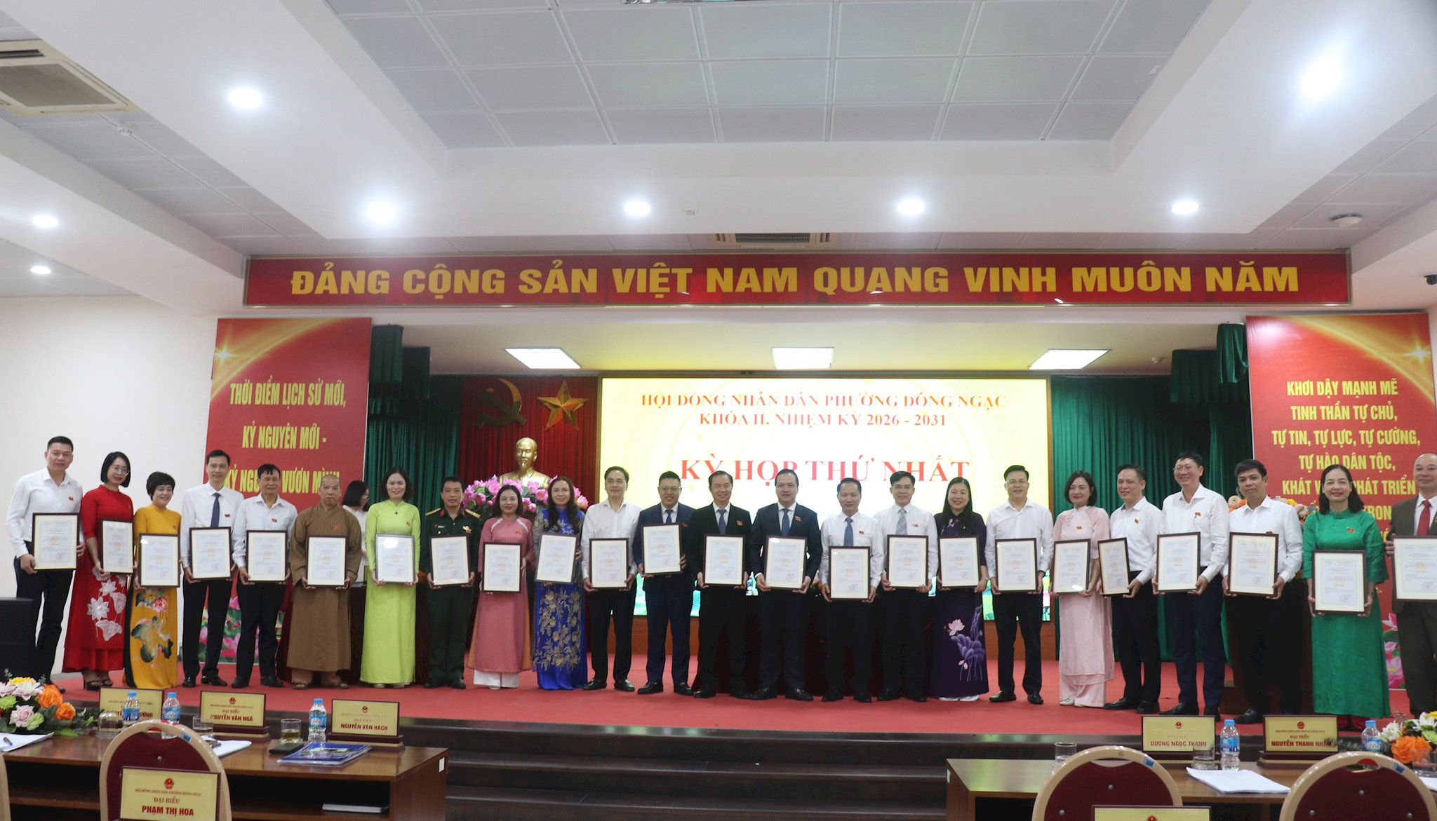 hdnd_phuong_dong_ngac2.jpg