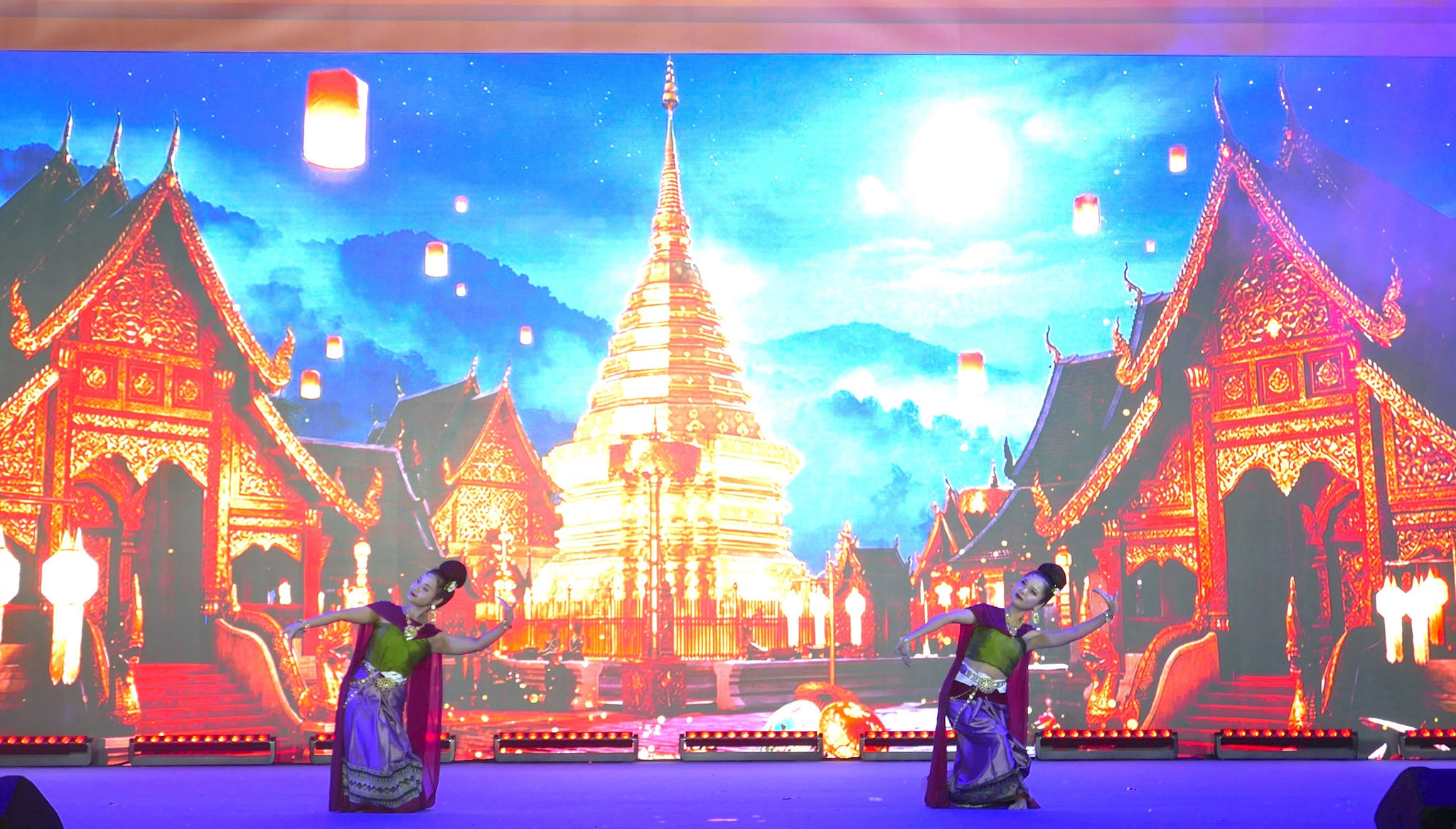 le-hoi-thai.jpg
