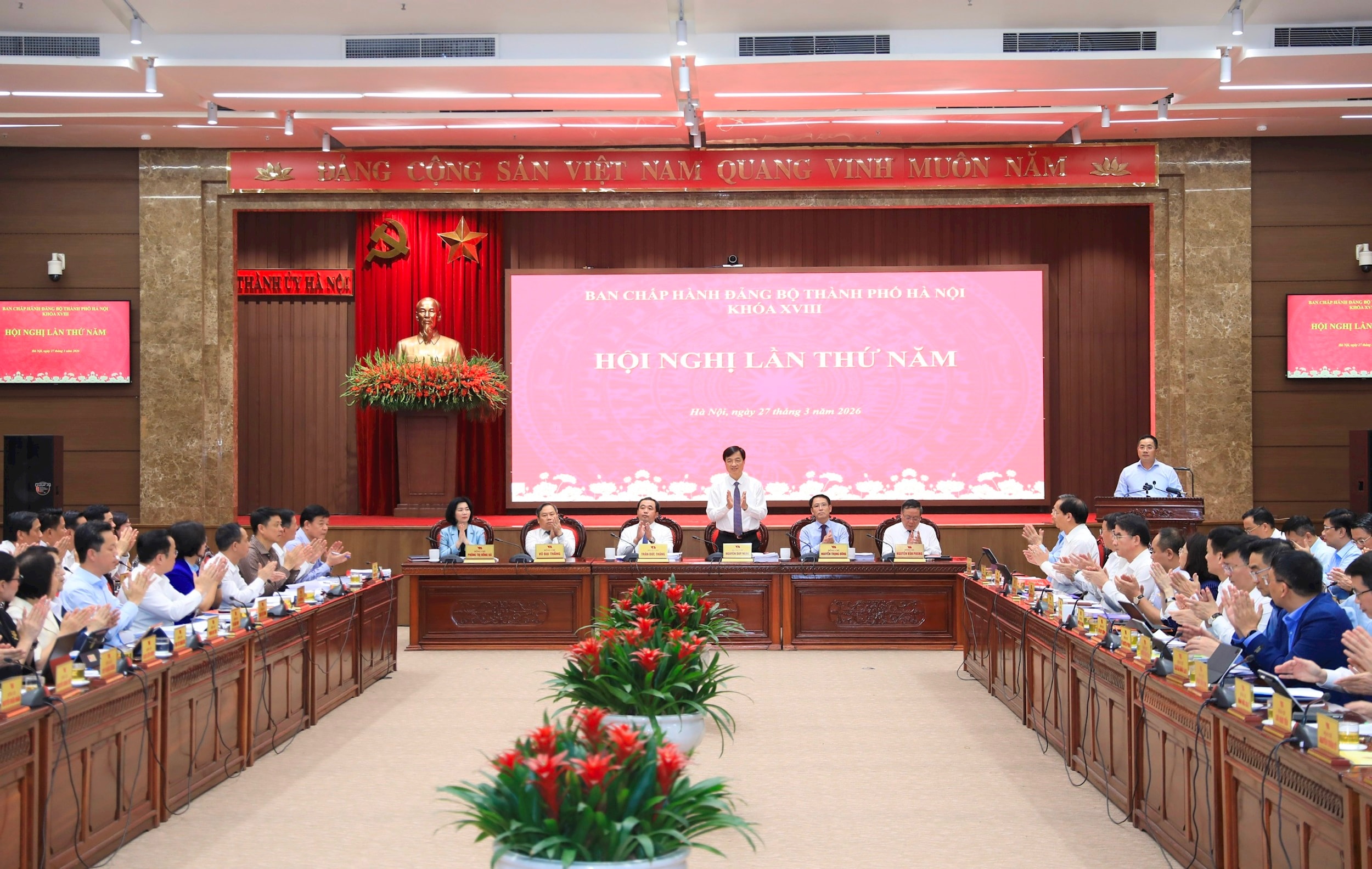 Quang cảnh hội nghị lần thứ 5, Ban Chấp hành đảng bộ thành phố. Ảnh: Quang Thái