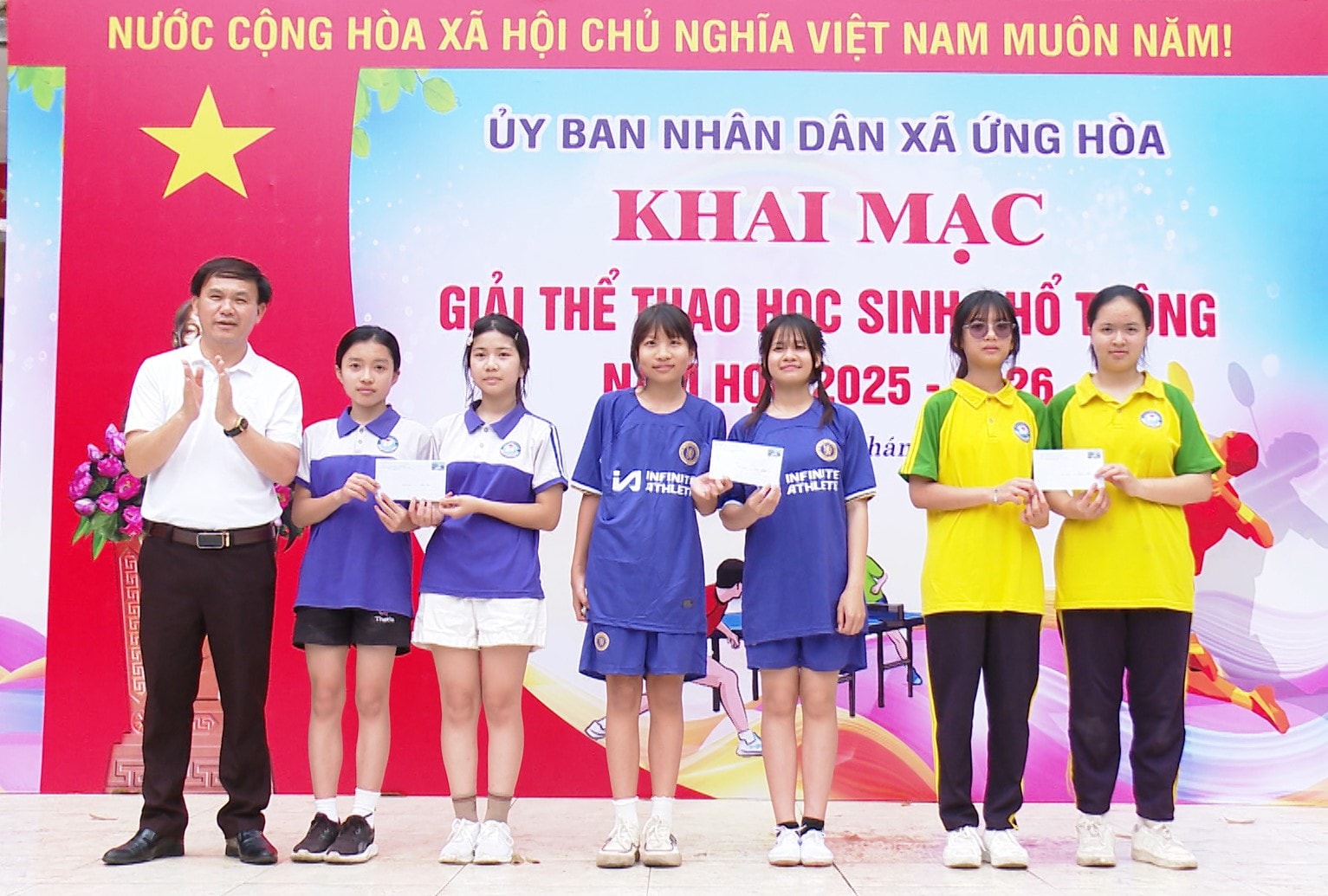 cau-long-nu.jpg