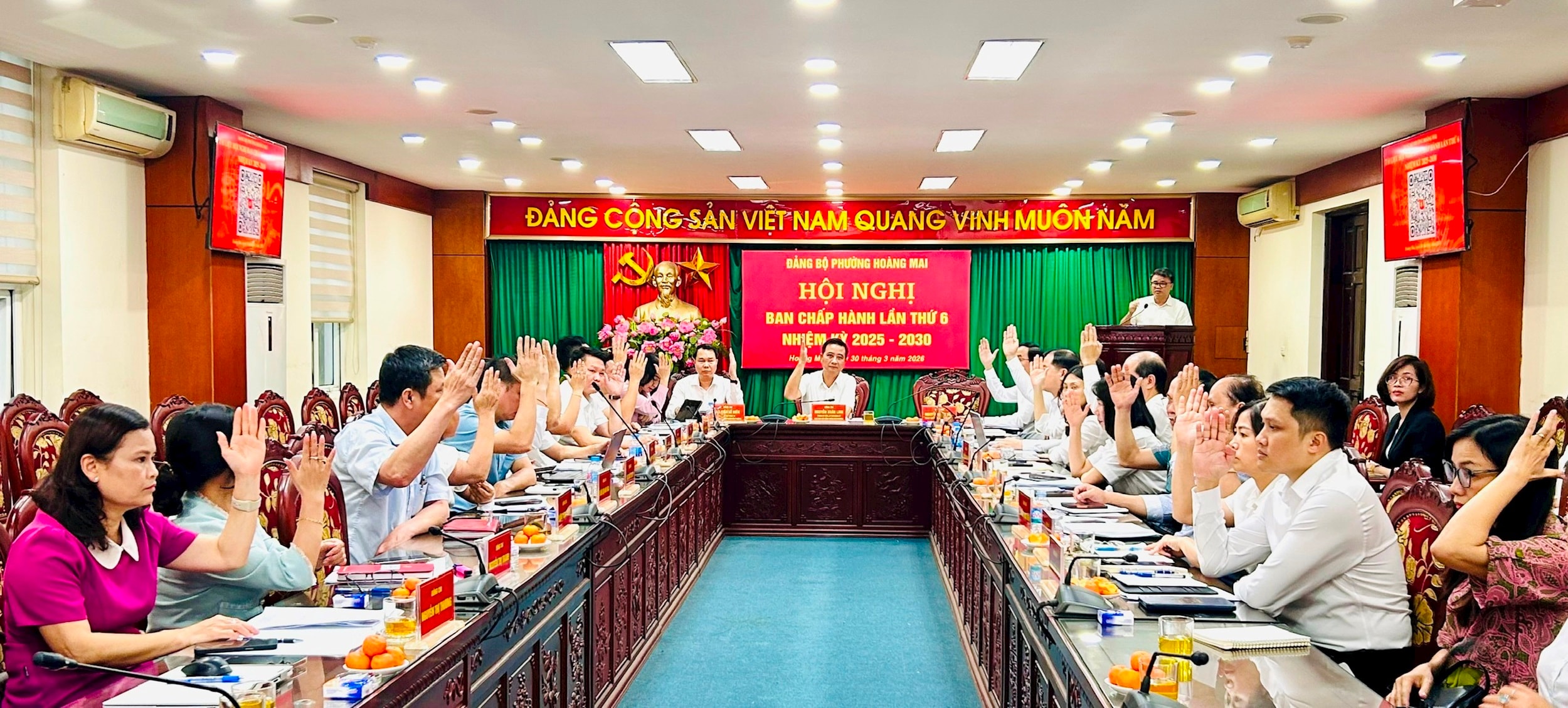 anh-cuoi-bieu-quyet(1).jpg