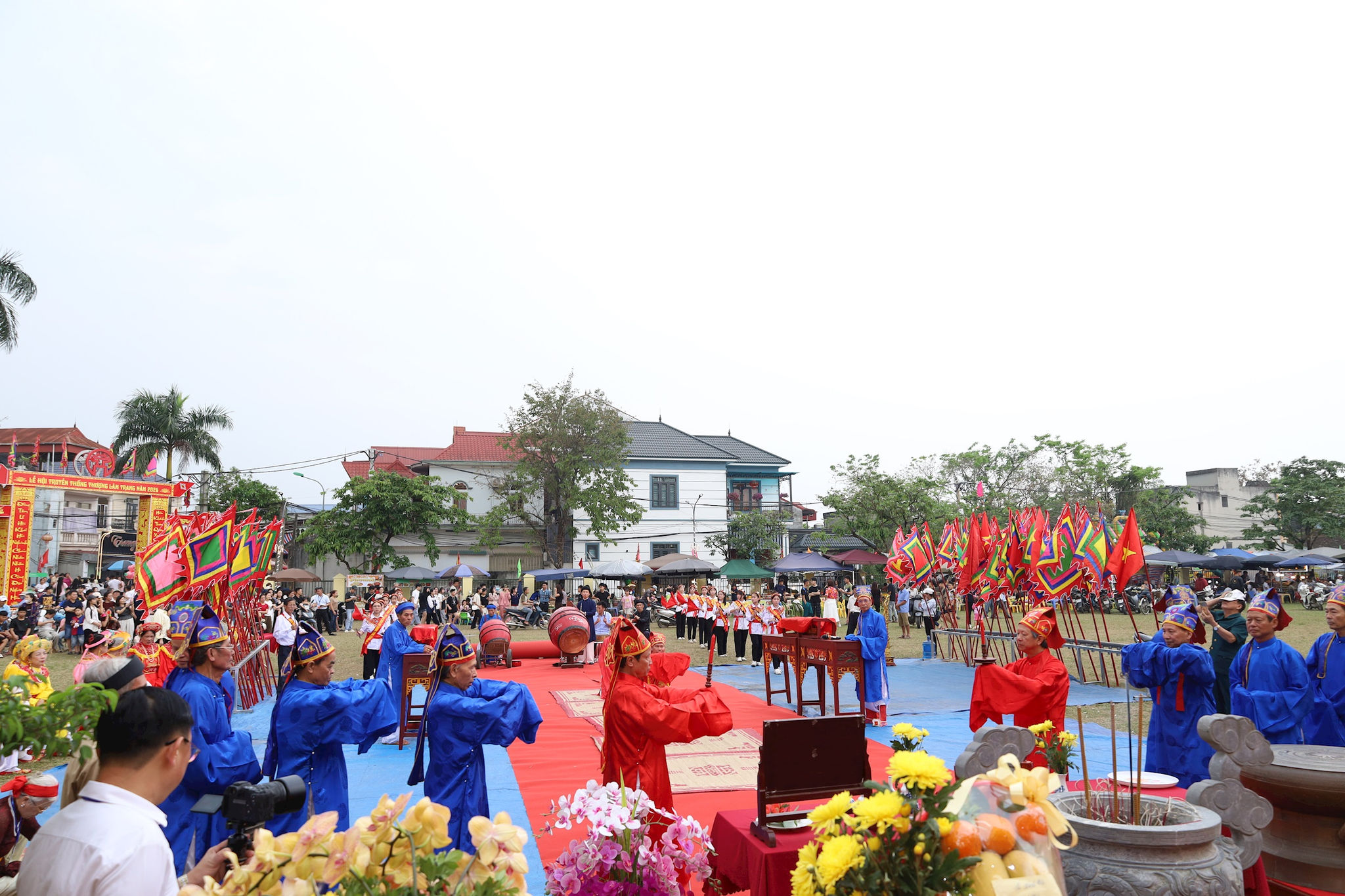 khong-gian.jpg